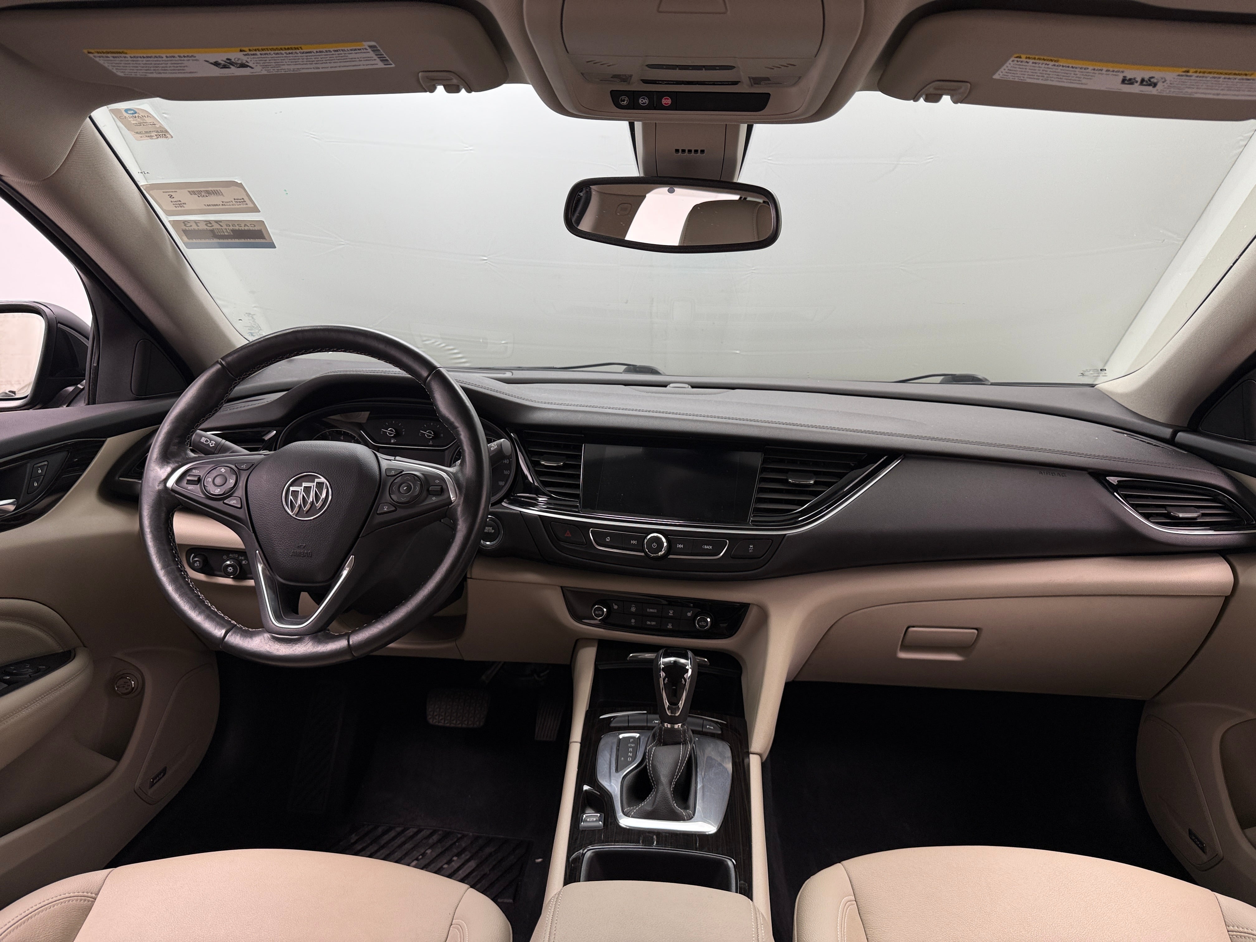 2019 Buick Regal Essence 2