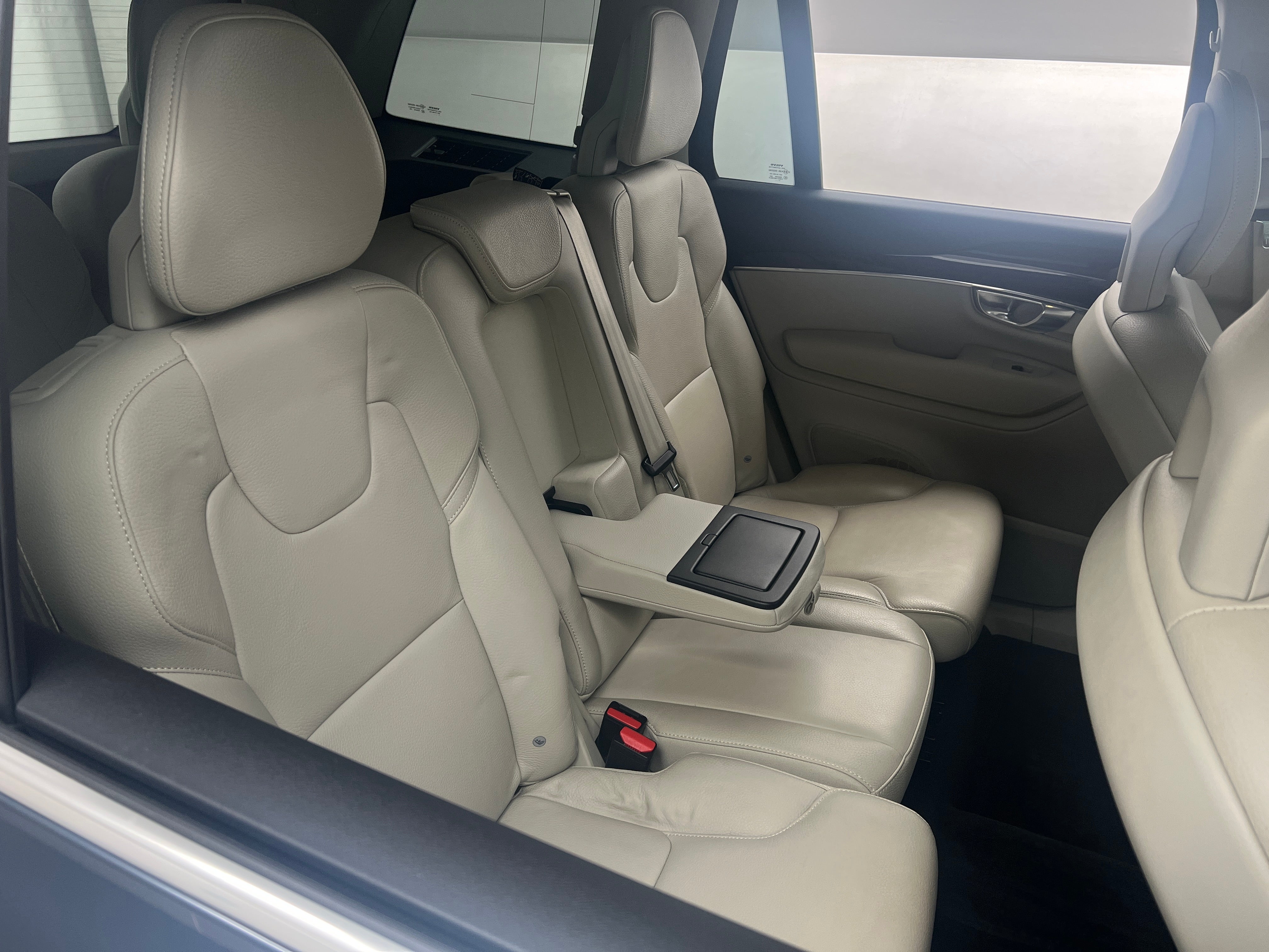 2018 Volvo XC90 T6 Momentum 5