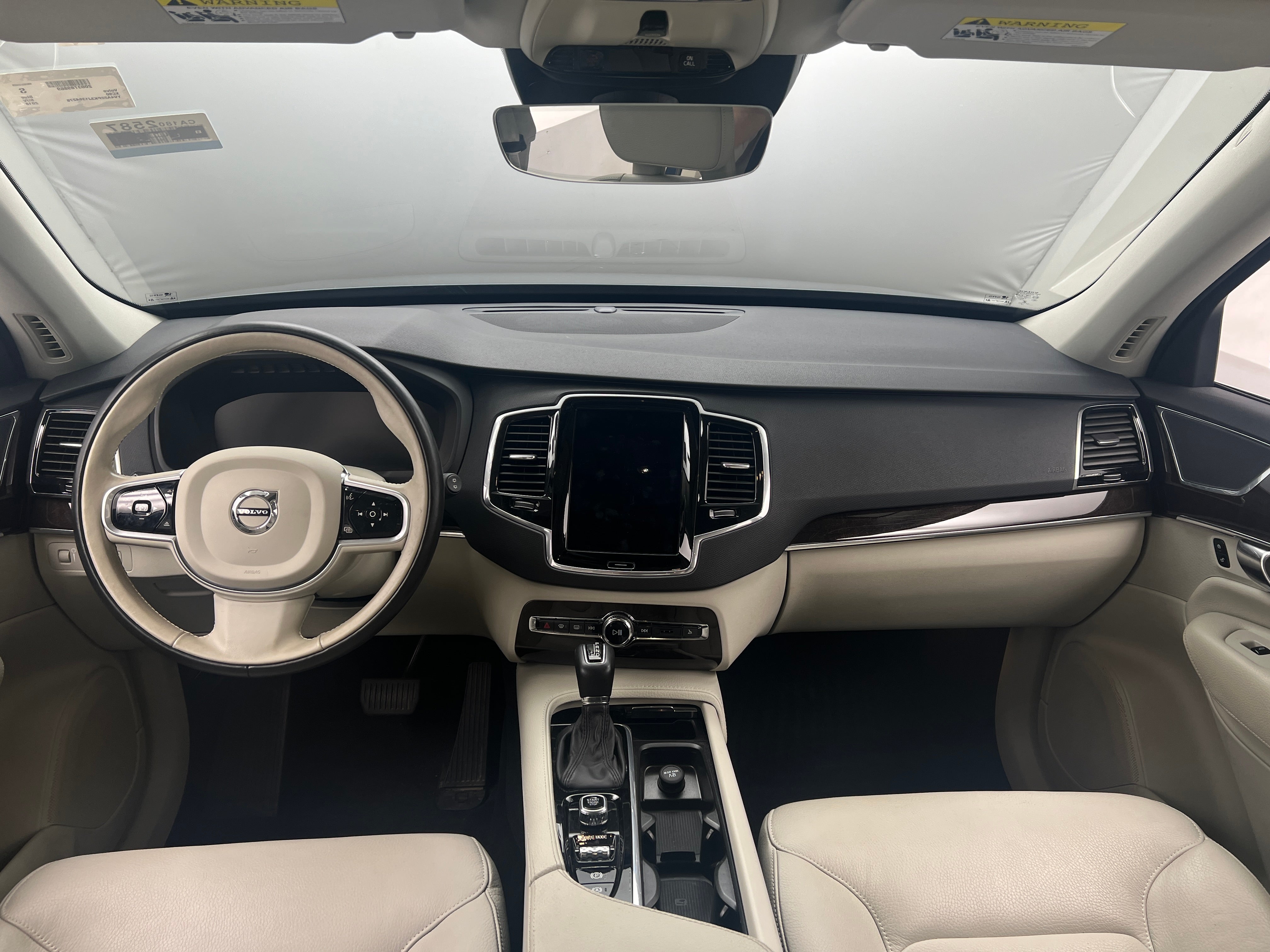 2018 Volvo XC90 T6 Momentum 2