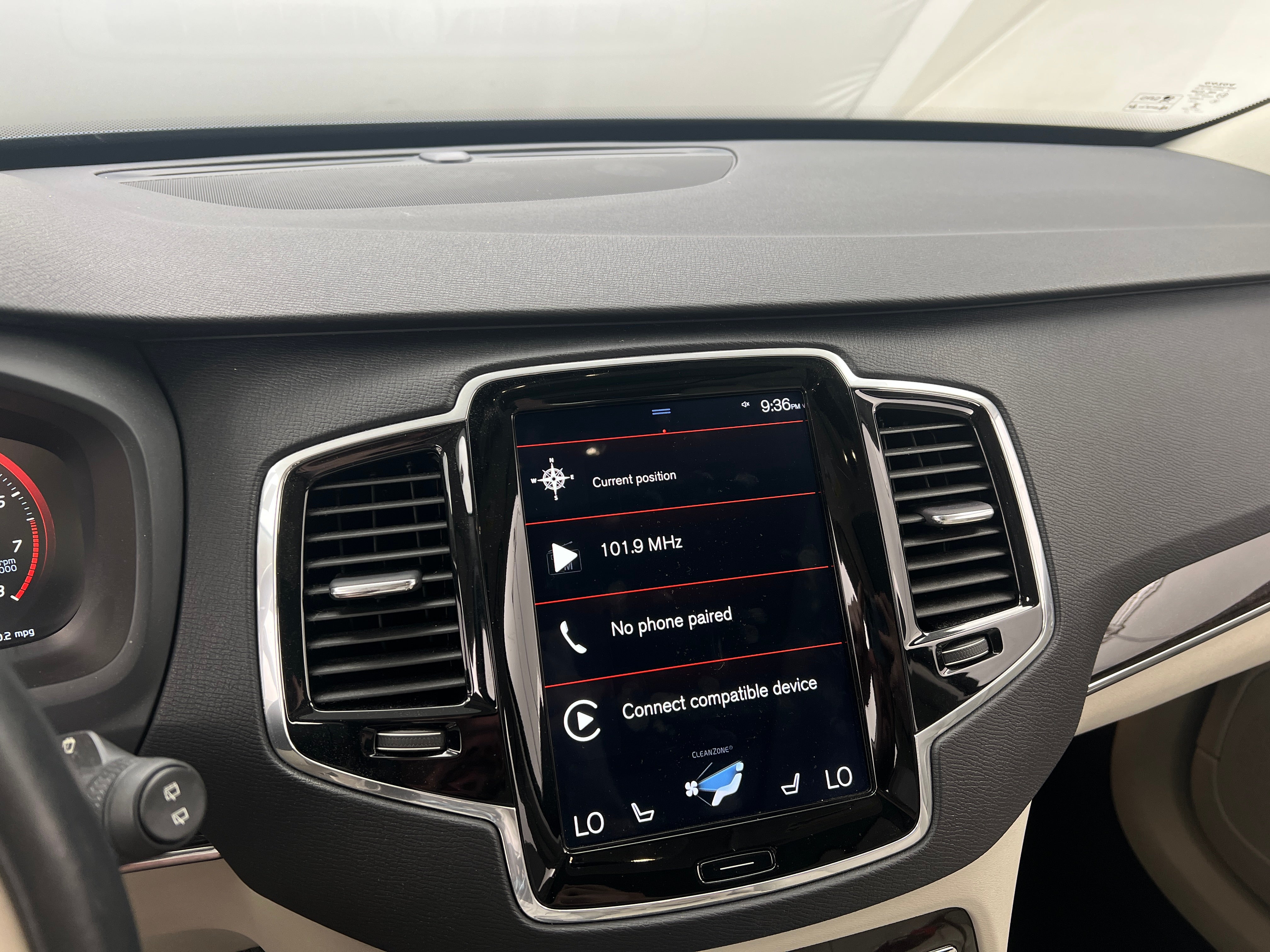 2018 Volvo XC90 T6 Momentum 3