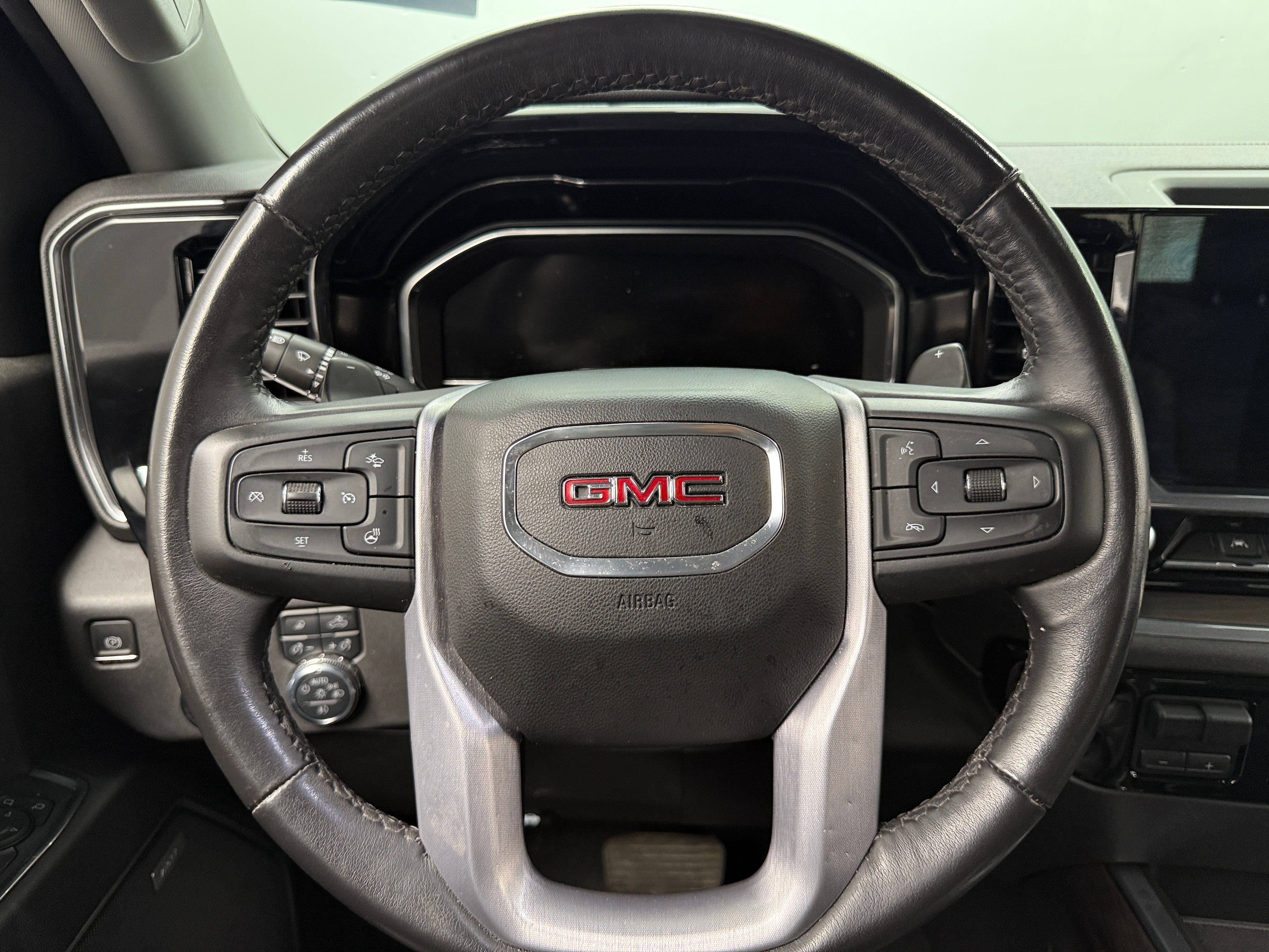 2023 GMC Sierra 1500 SLT 5