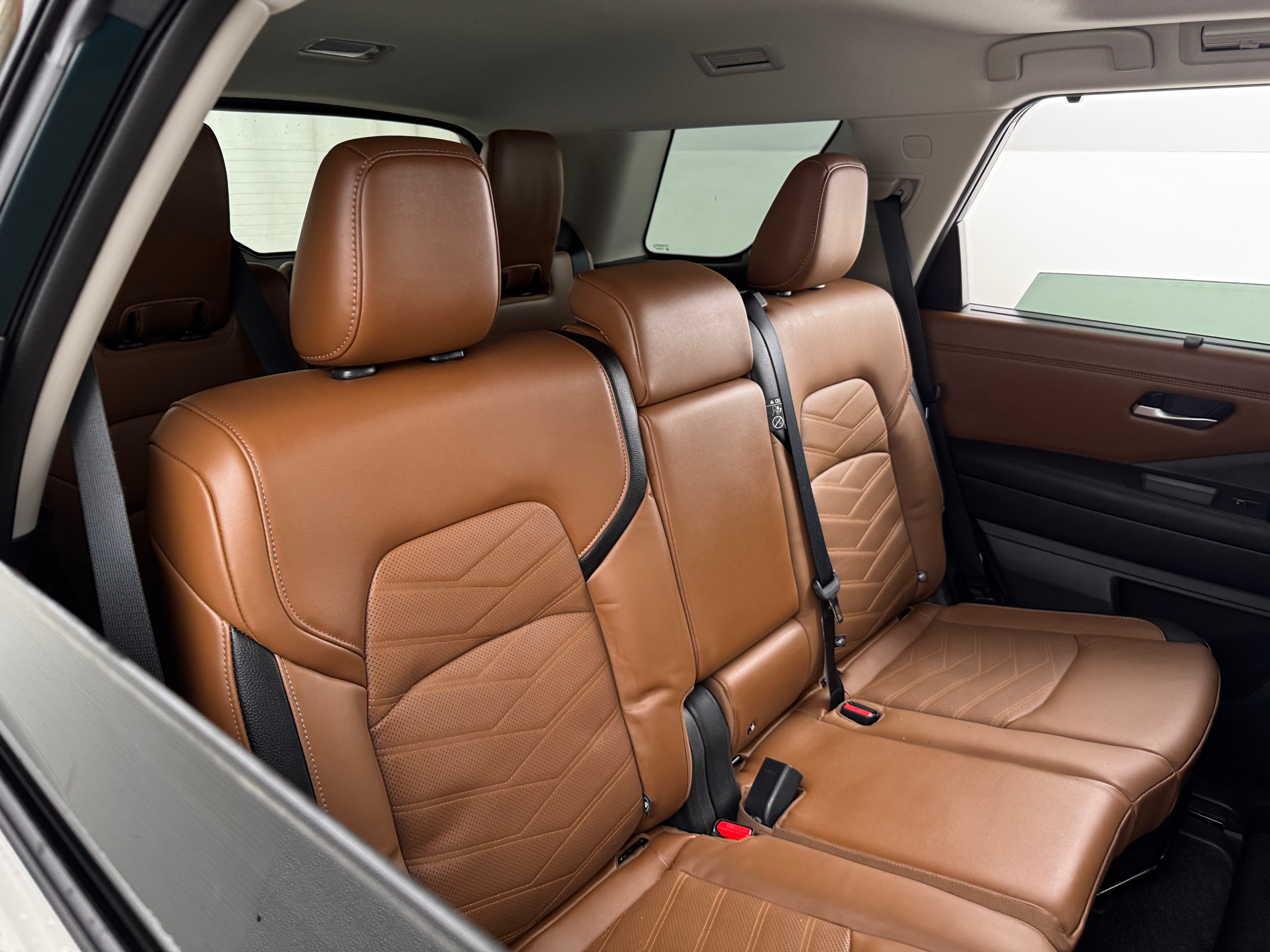 2024 Nissan Pathfinder Platinum 6