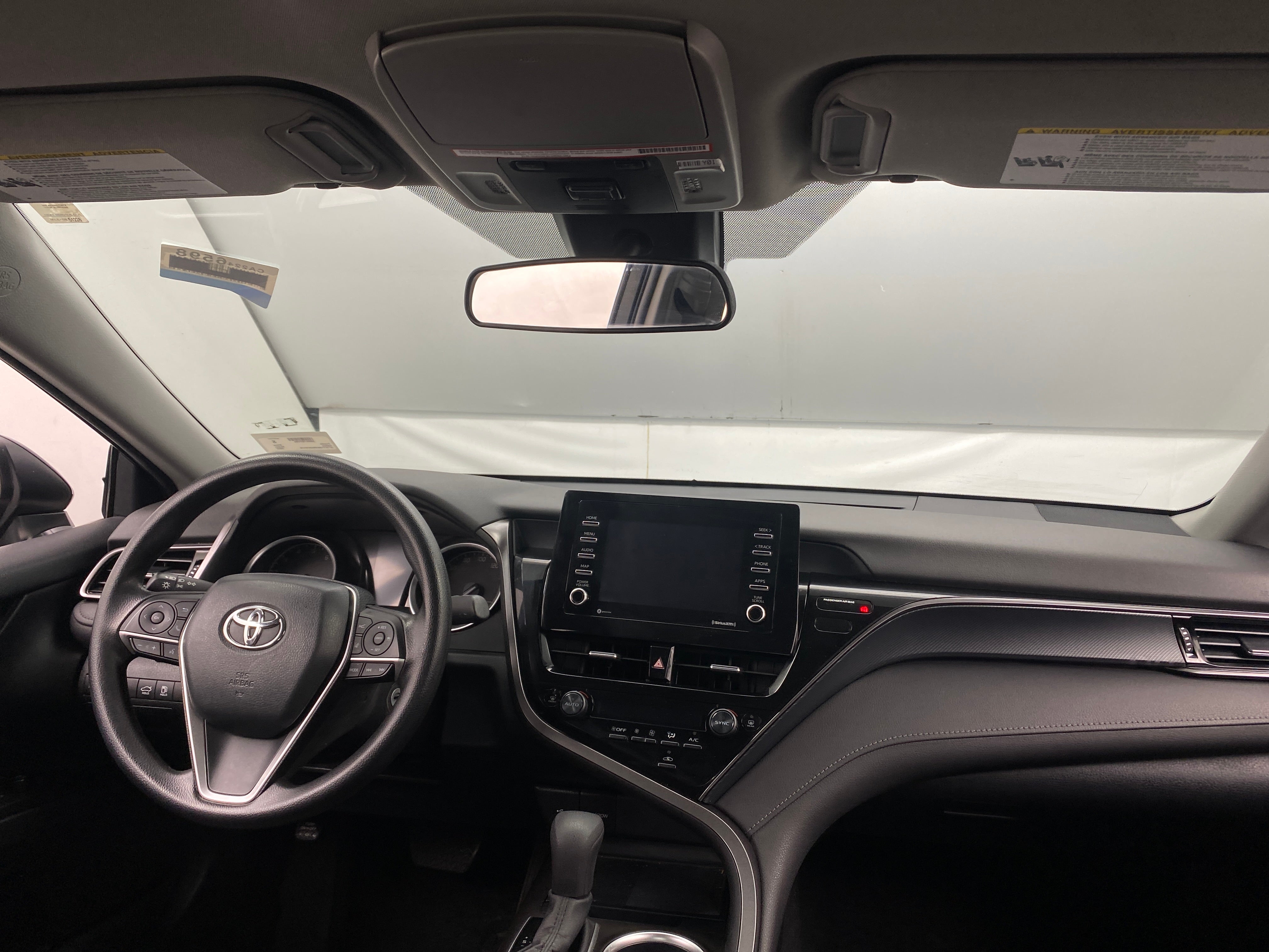 2022 Toyota Camry LE 3
