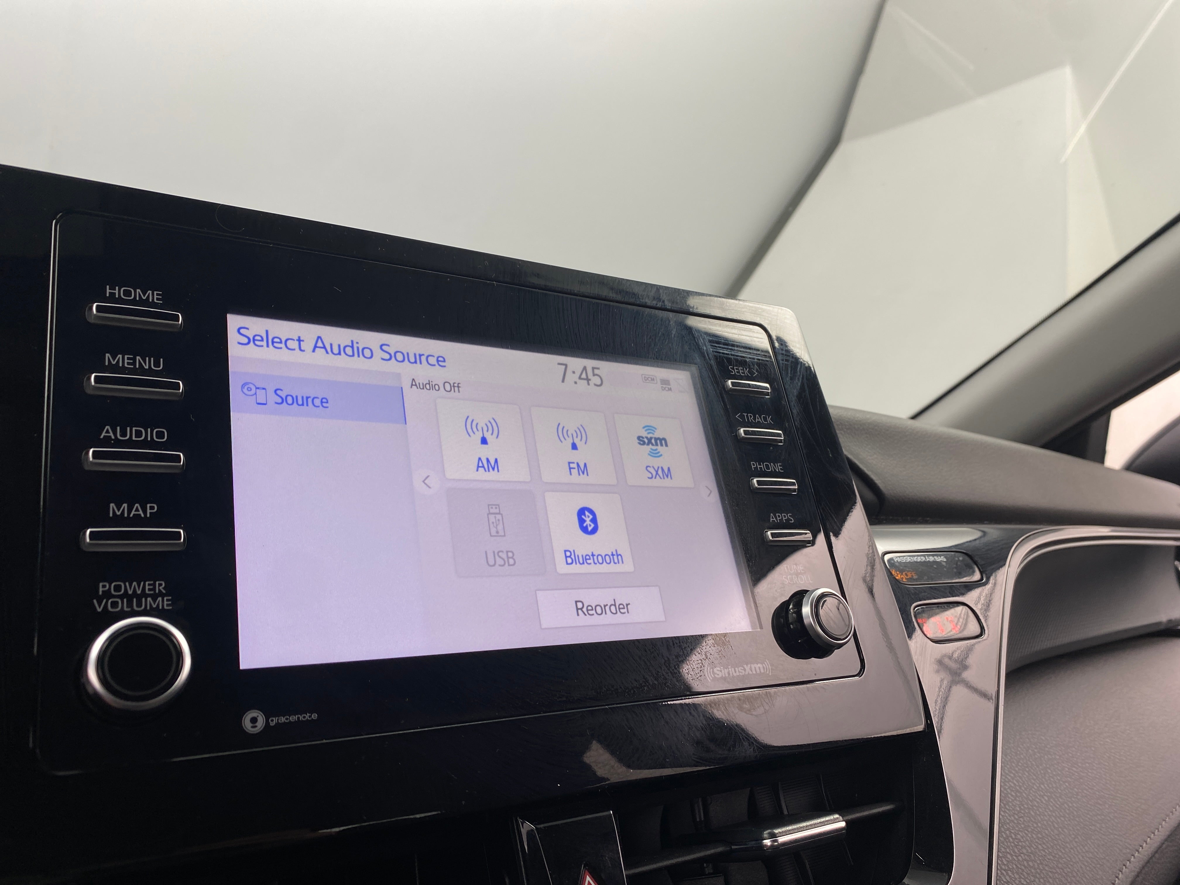 2022 Toyota Camry LE 4