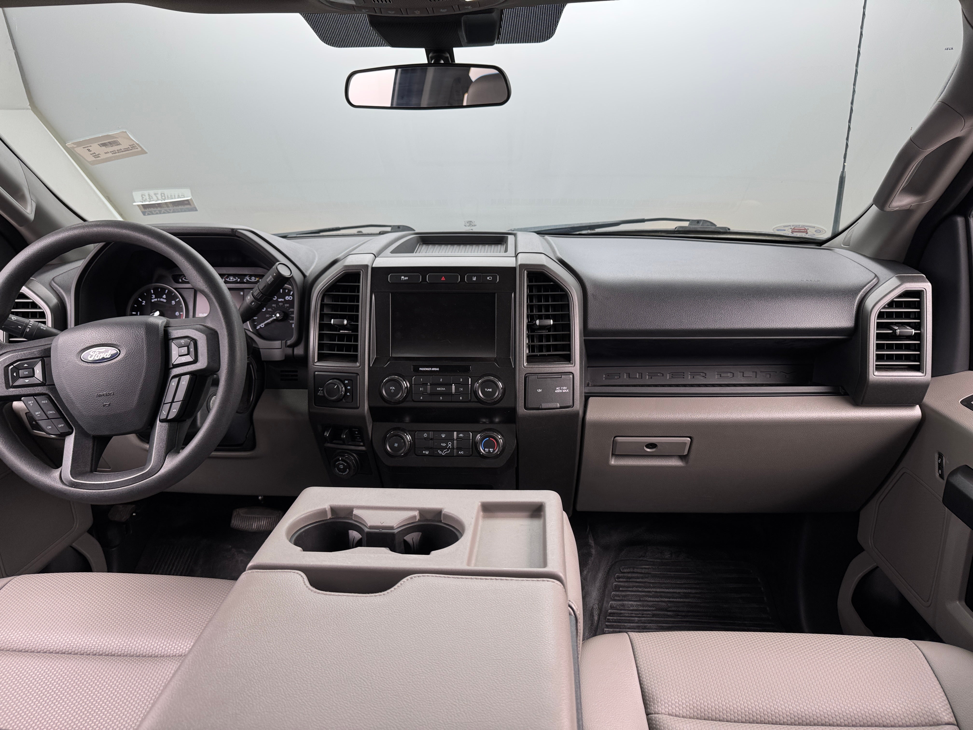 2022 Ford Econoline E-350 2