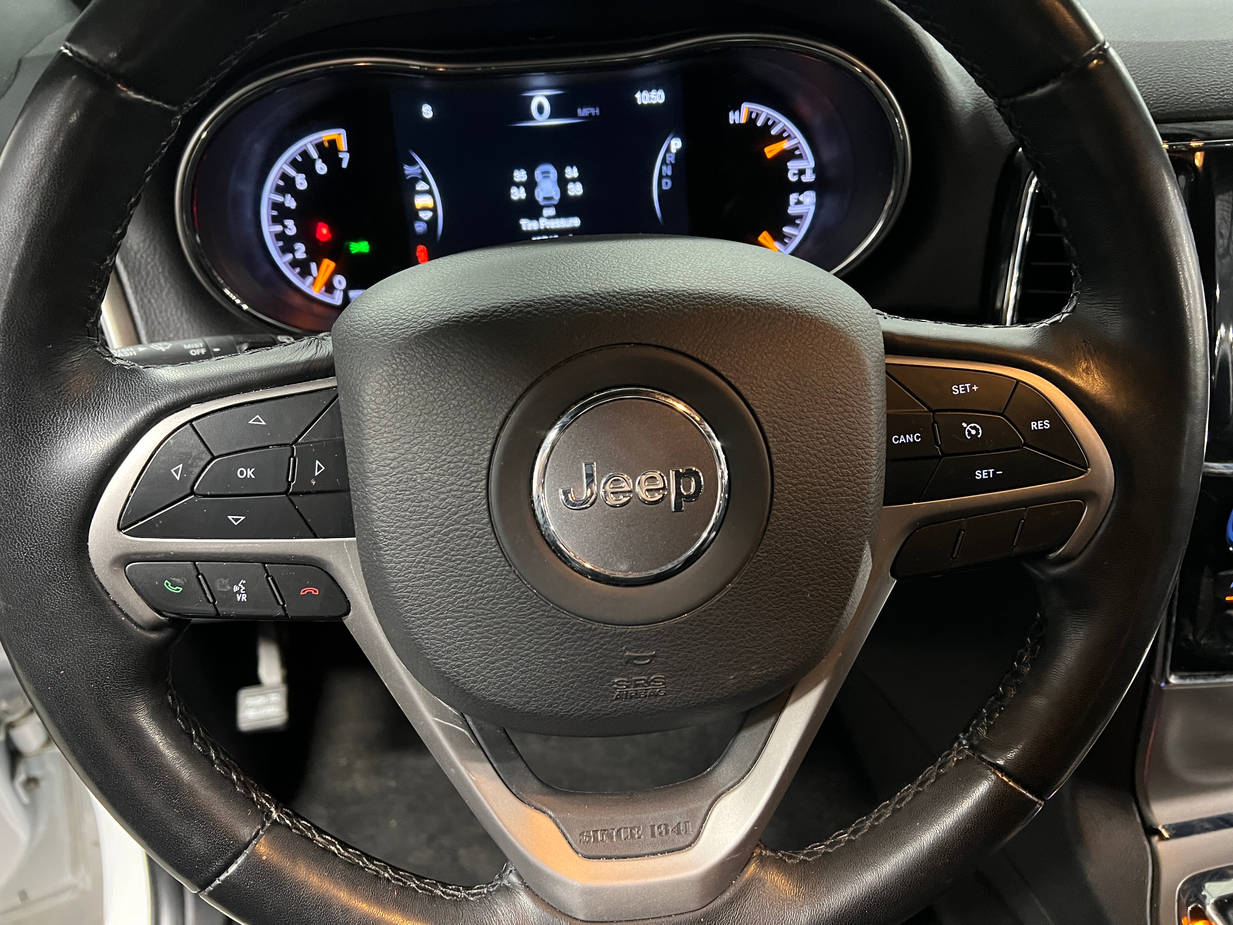 2021 Jeep Grand Cherokee Laredo 4
