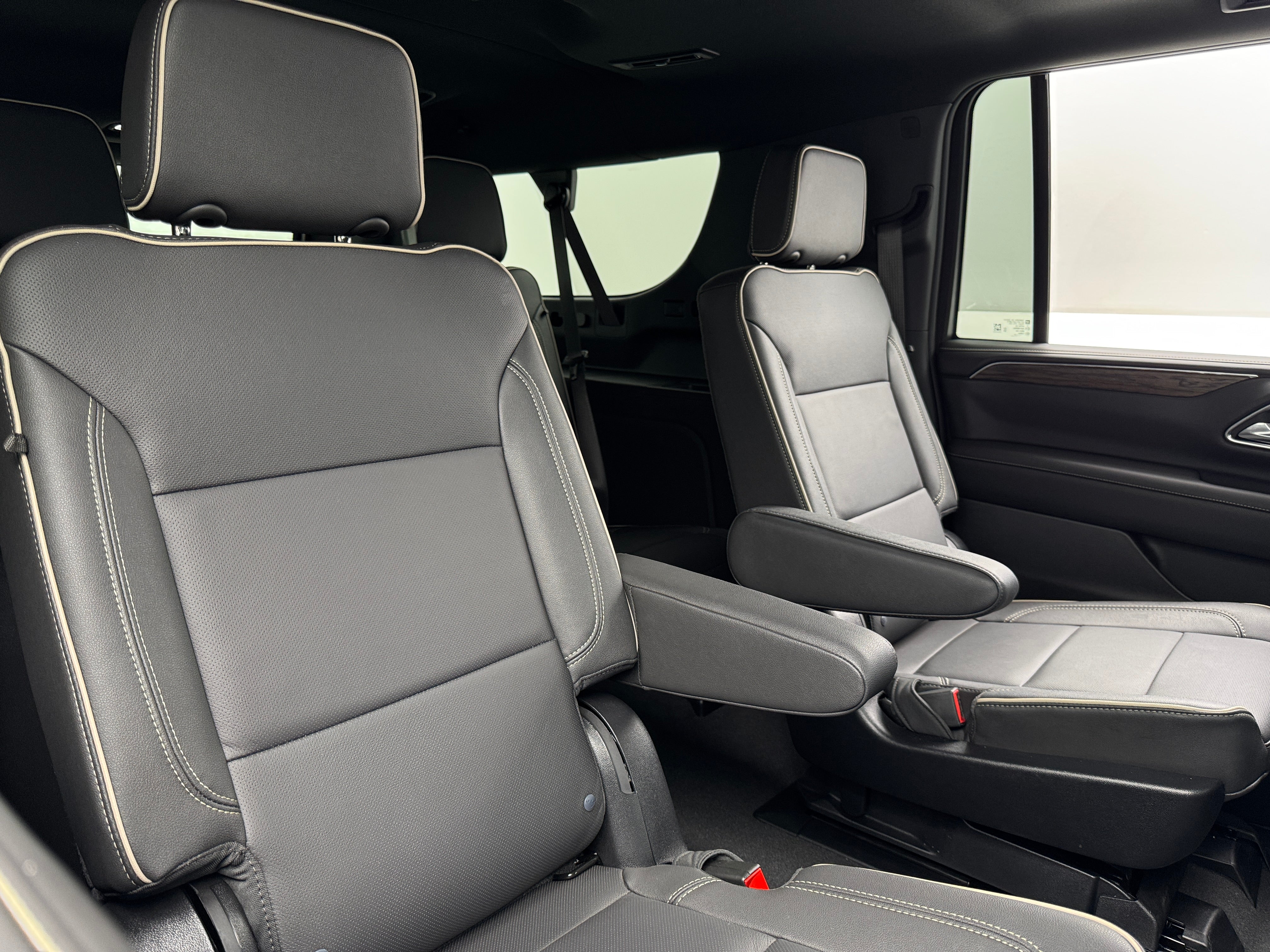 Thumbnail: 2024 Chevrolet Suburban - 5