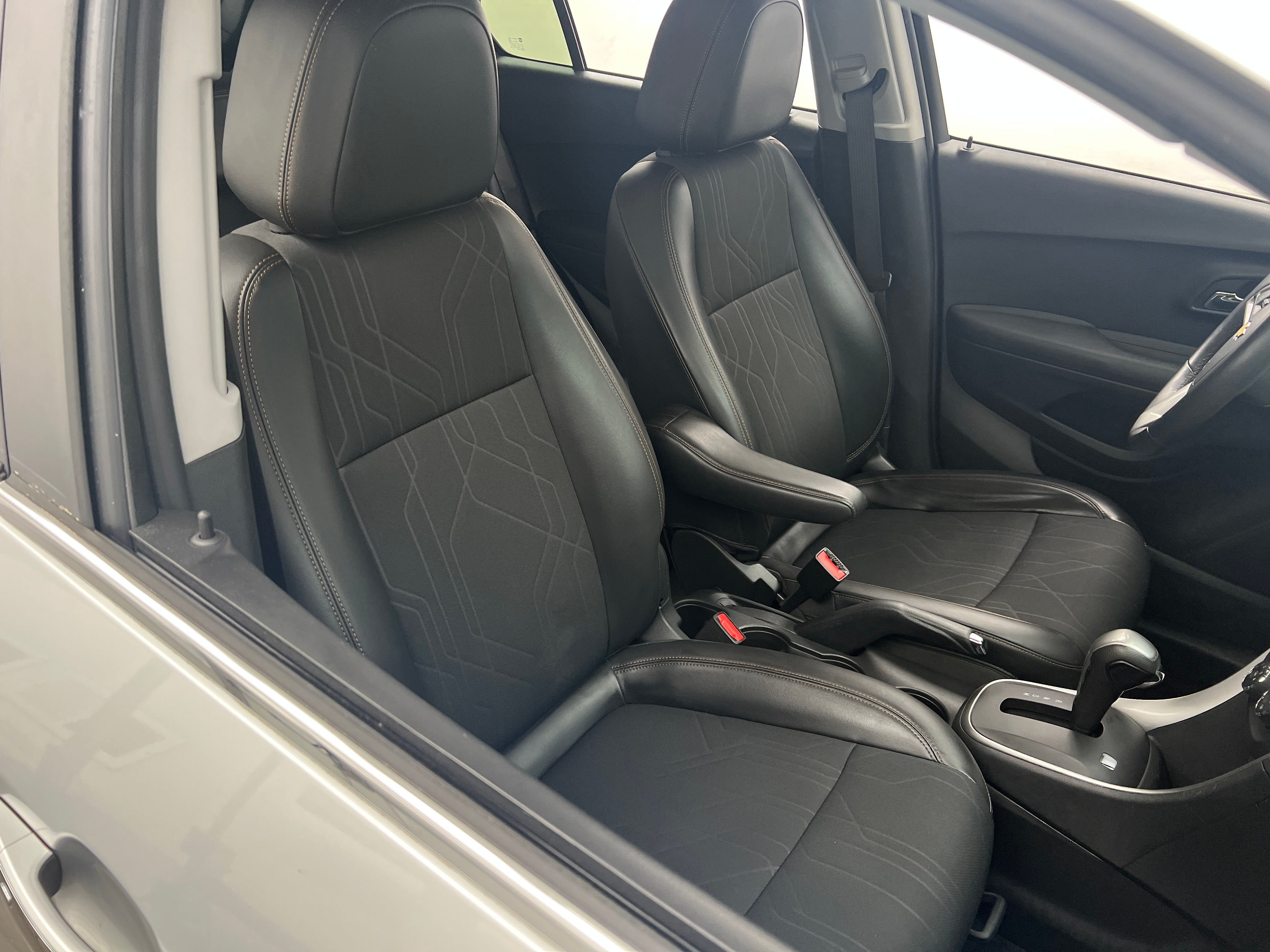 2019 Chevrolet Trax LT 2