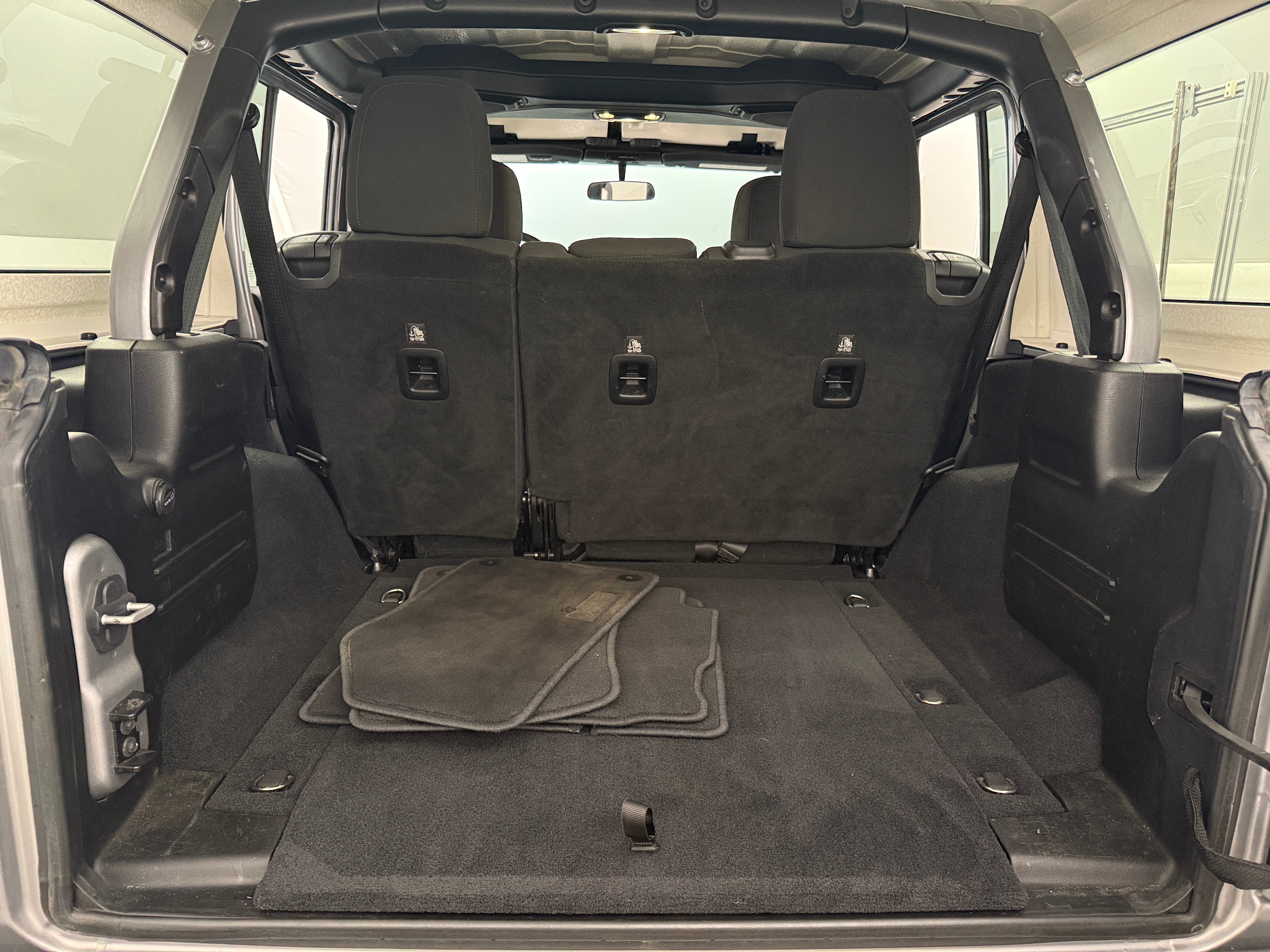 2019 Jeep Wrangler Unlimited Sahara 7