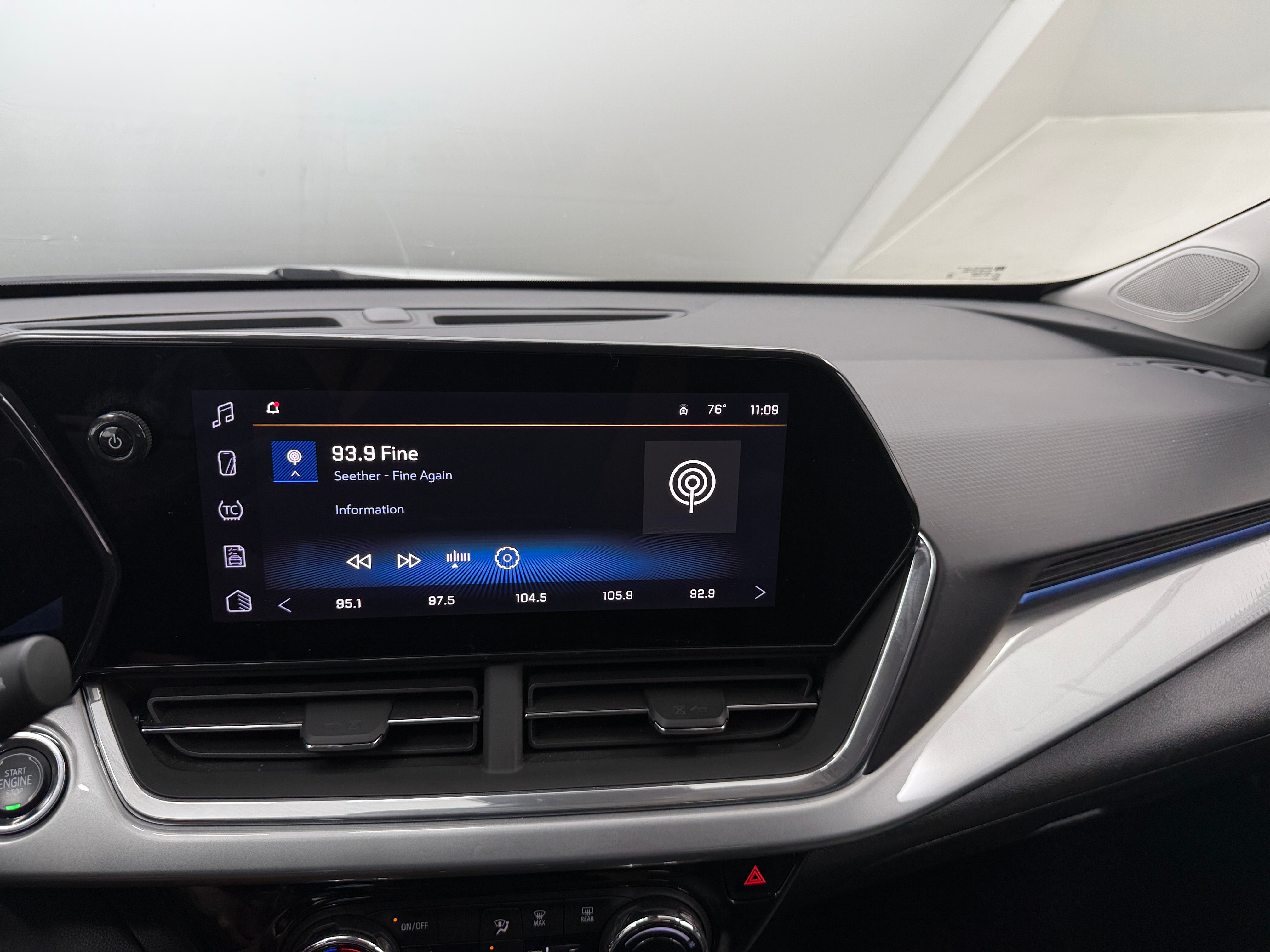 2024 Chevrolet Trax LT 4