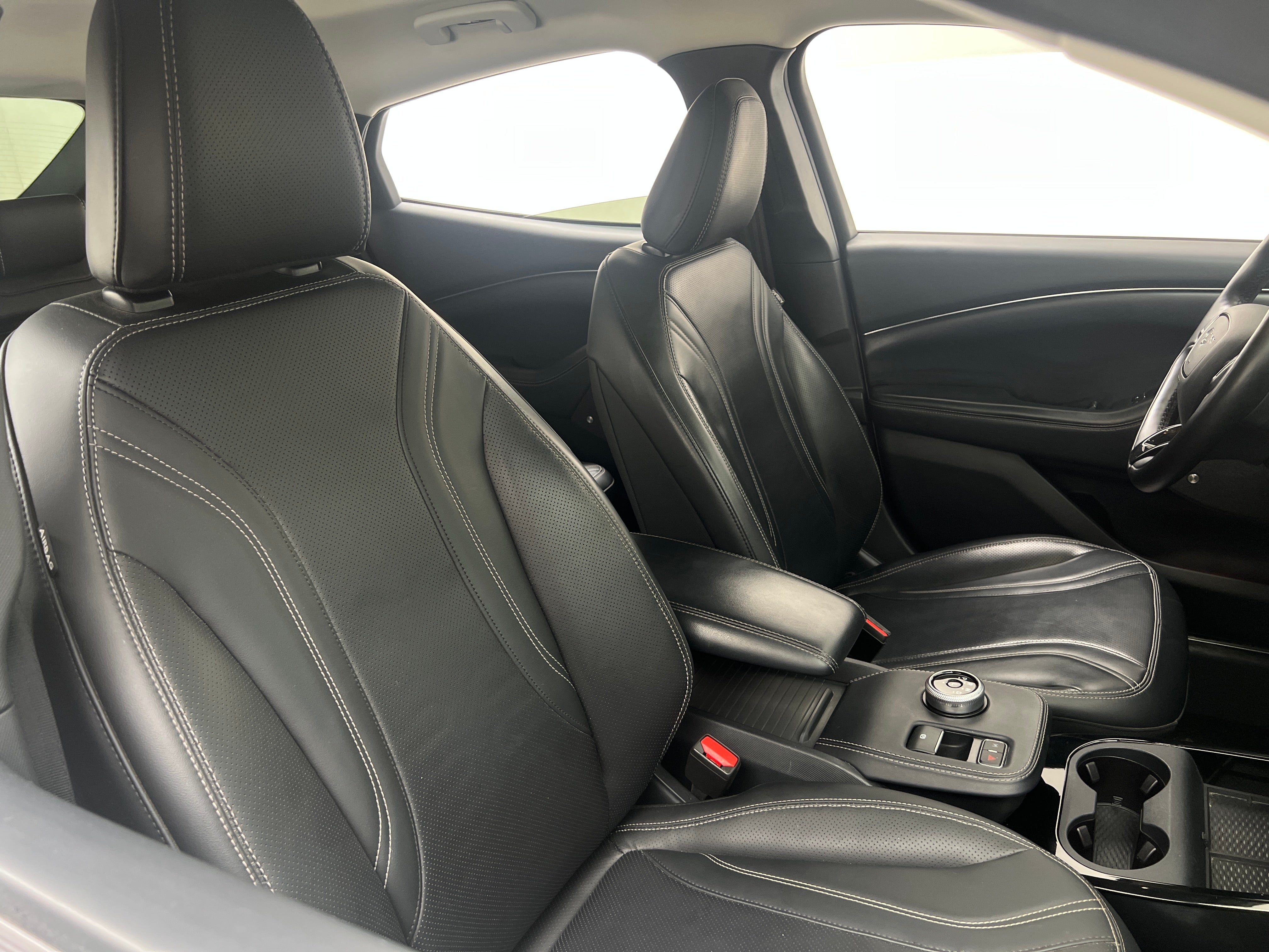 2021 Ford Mustang Mach-E Premium 2