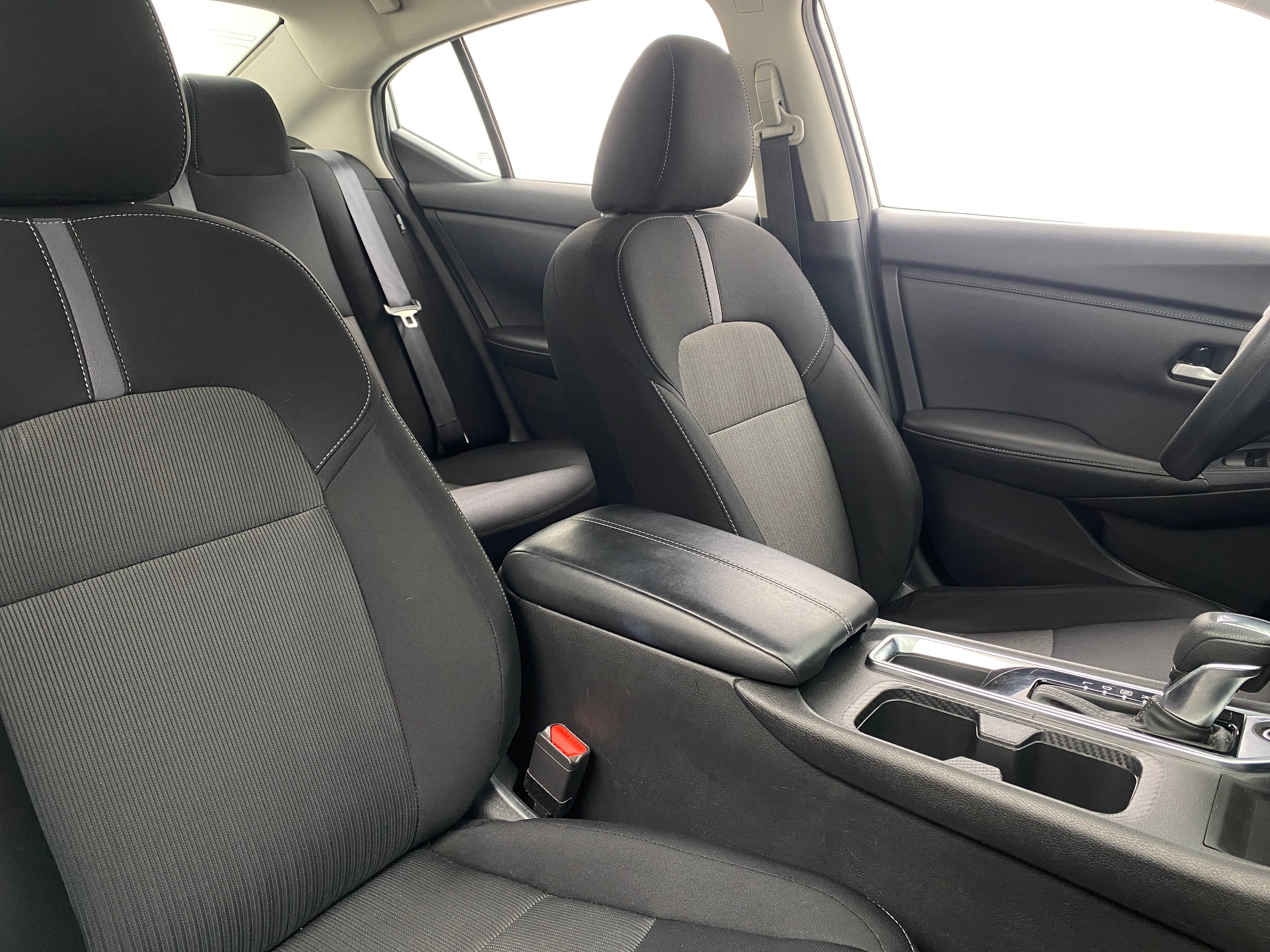 2024 Nissan Sentra SV 2