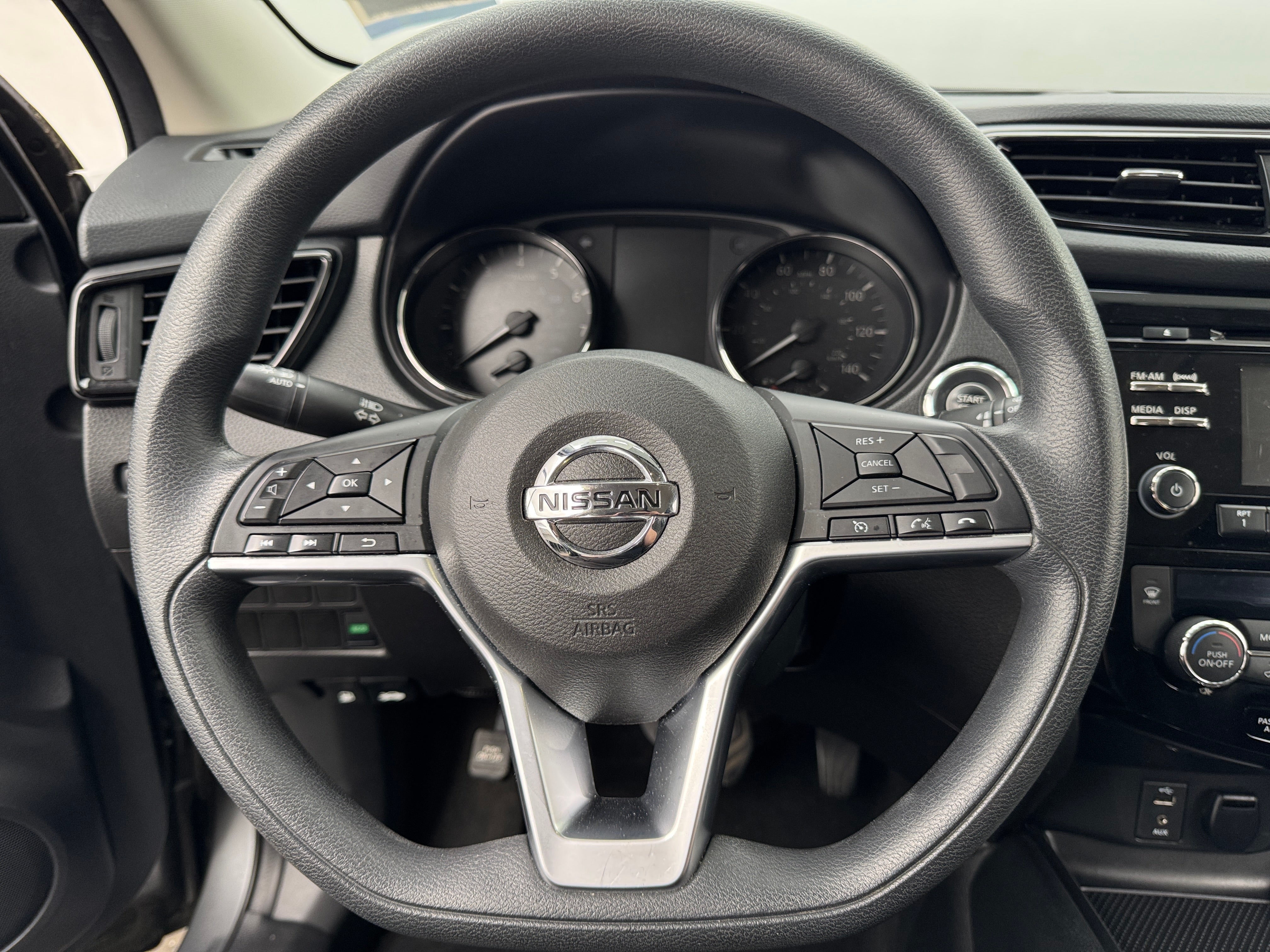 2017 Nissan Rogue Sport SV 5