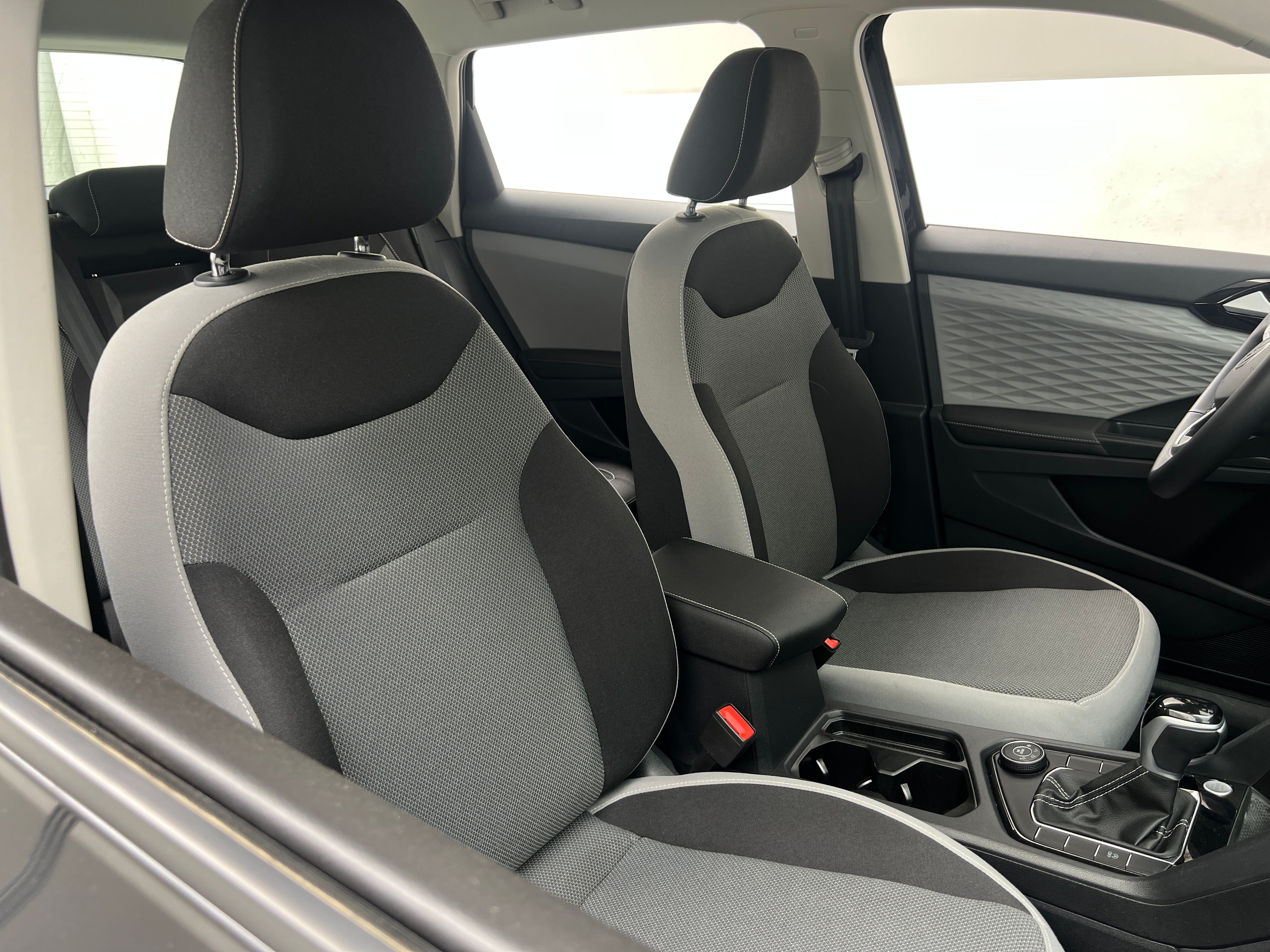 2024 Volkswagen Taos S 2