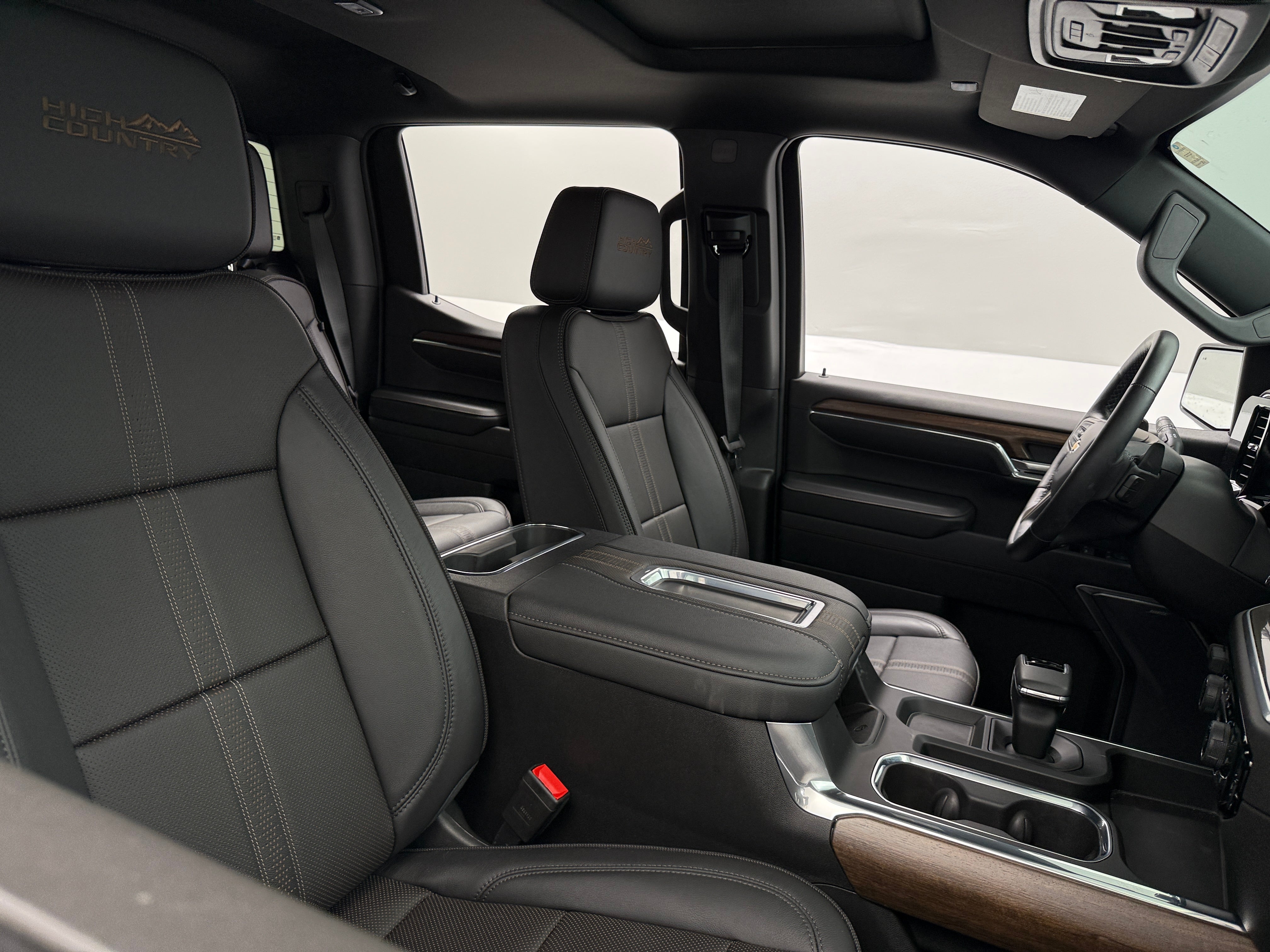 2022 Chevrolet Silverado 1500 High Country 2