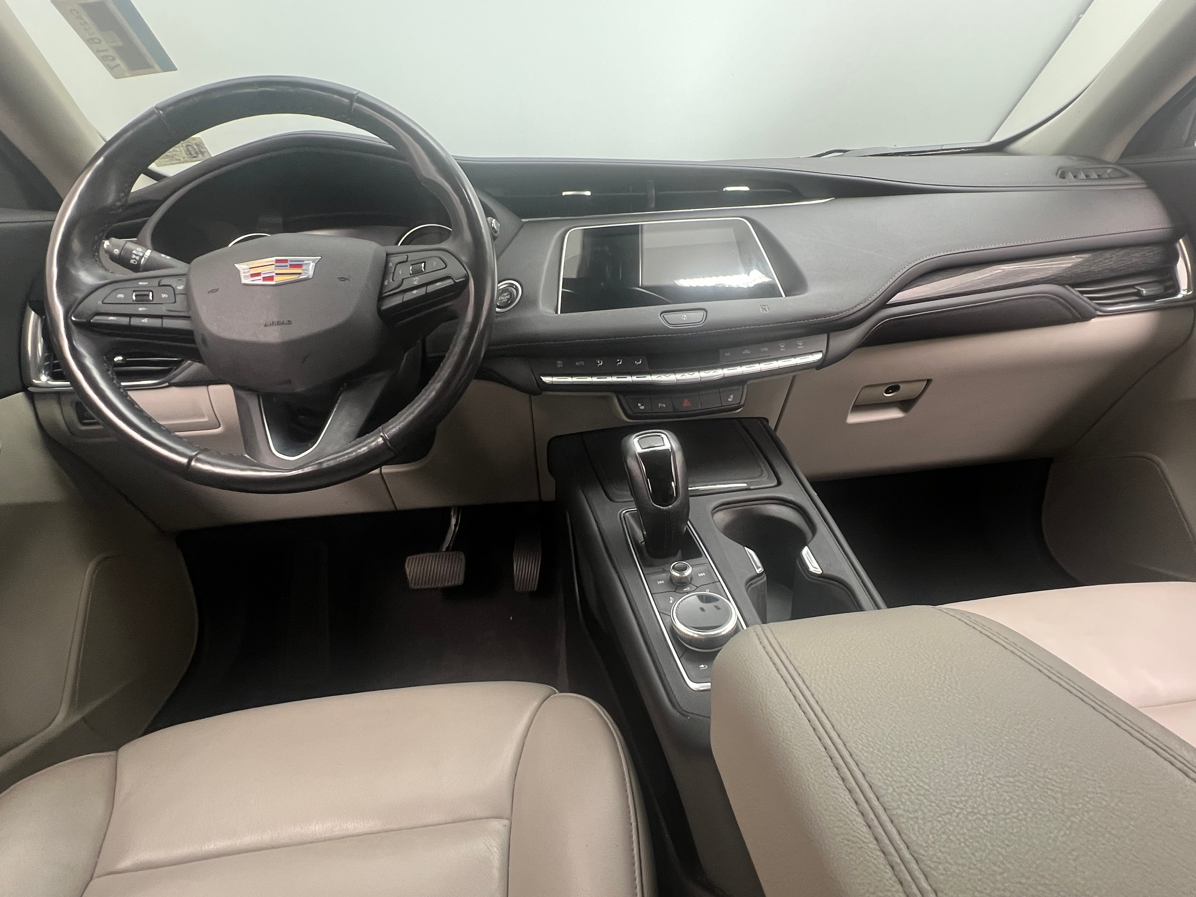 2019 Cadillac XT4 Premium Luxury 2