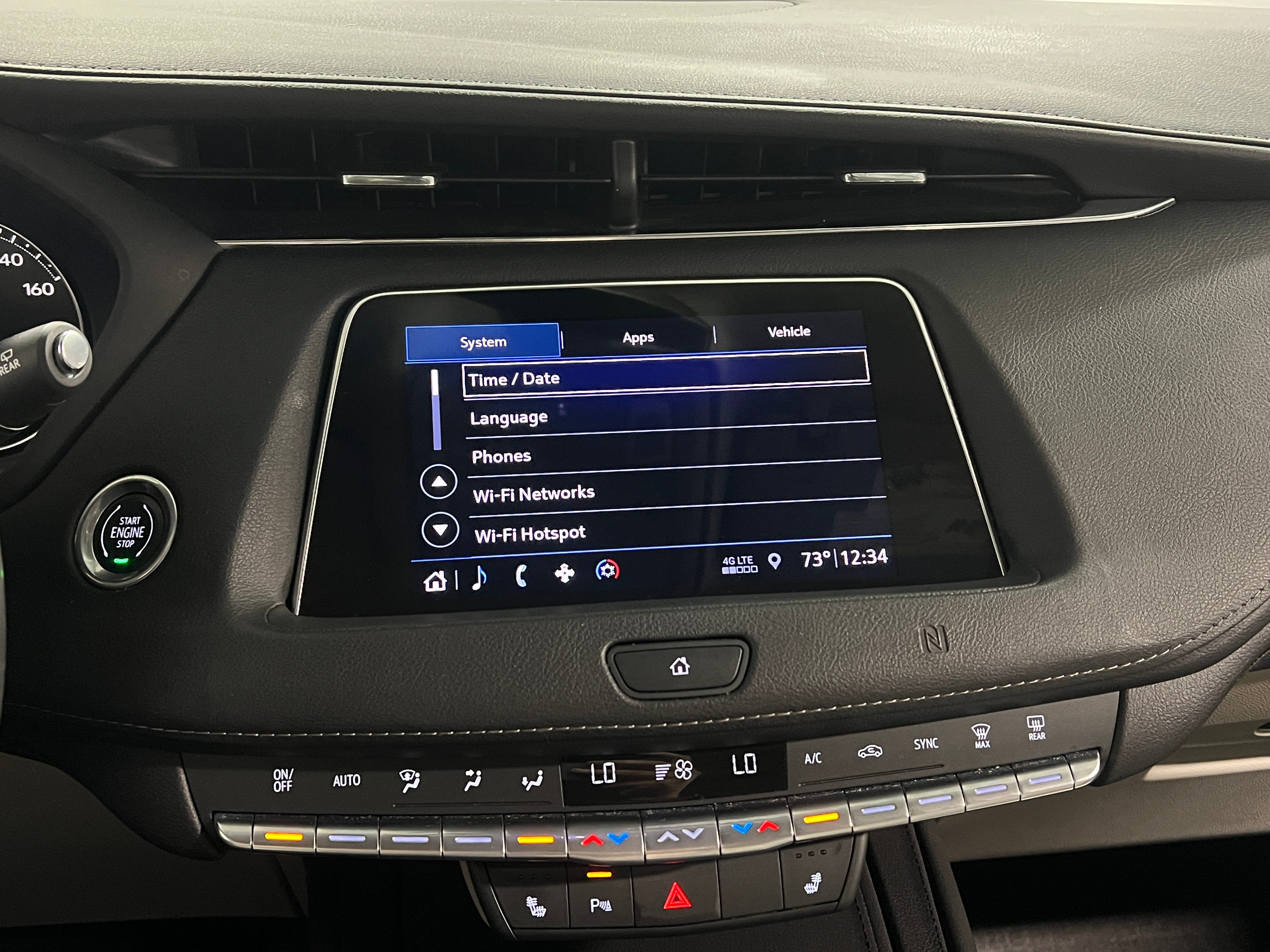 2019 Cadillac XT4 Premium Luxury 3
