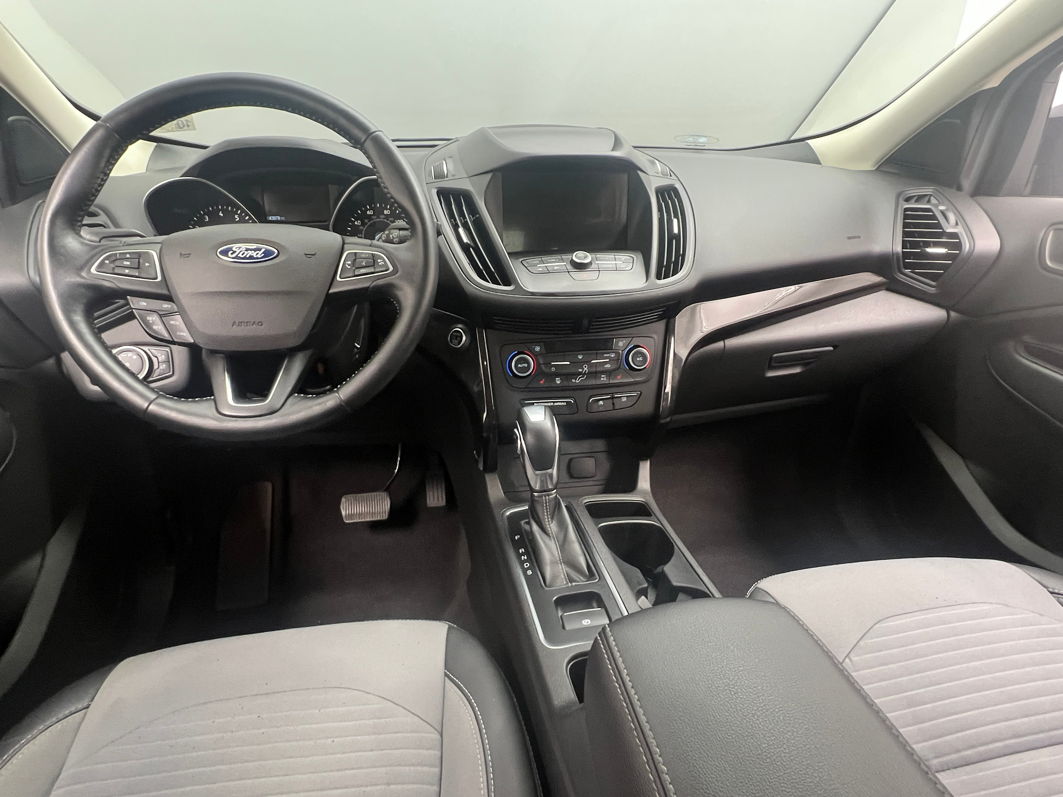 2019 Ford Escape SE 2