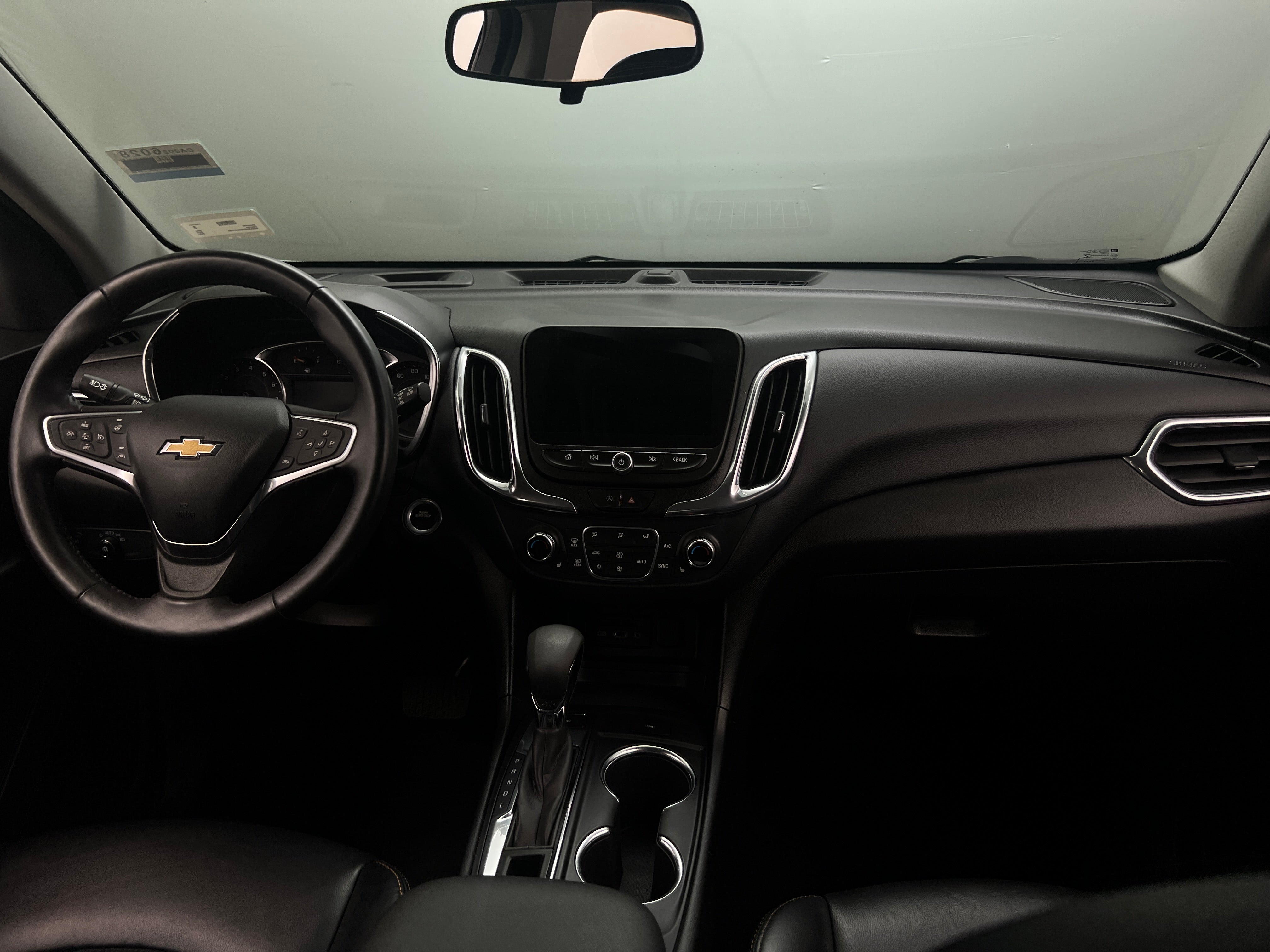 Thumbnail: 2022 Chevrolet Equinox - 3