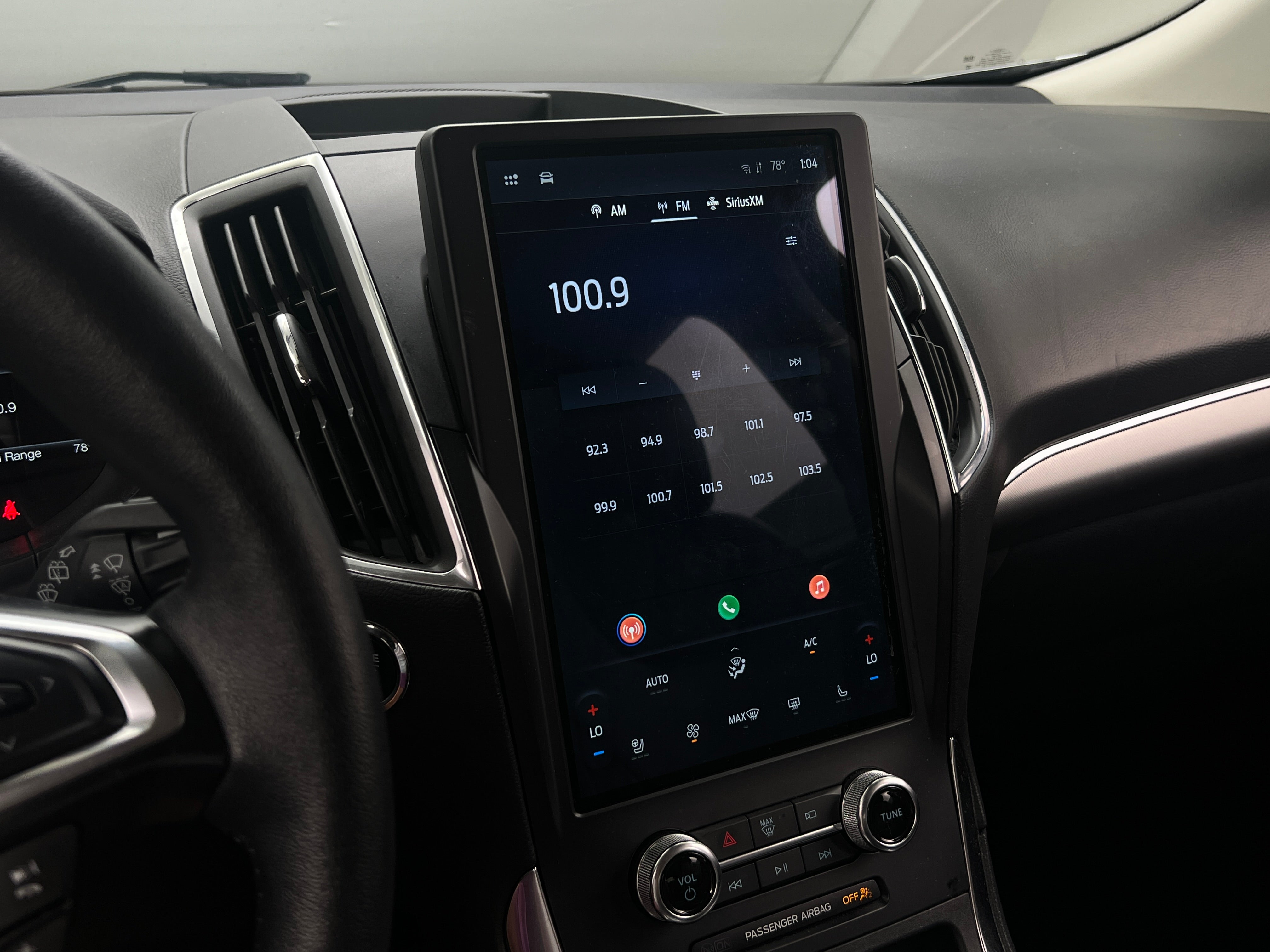 2024 Ford Edge Titanium 4