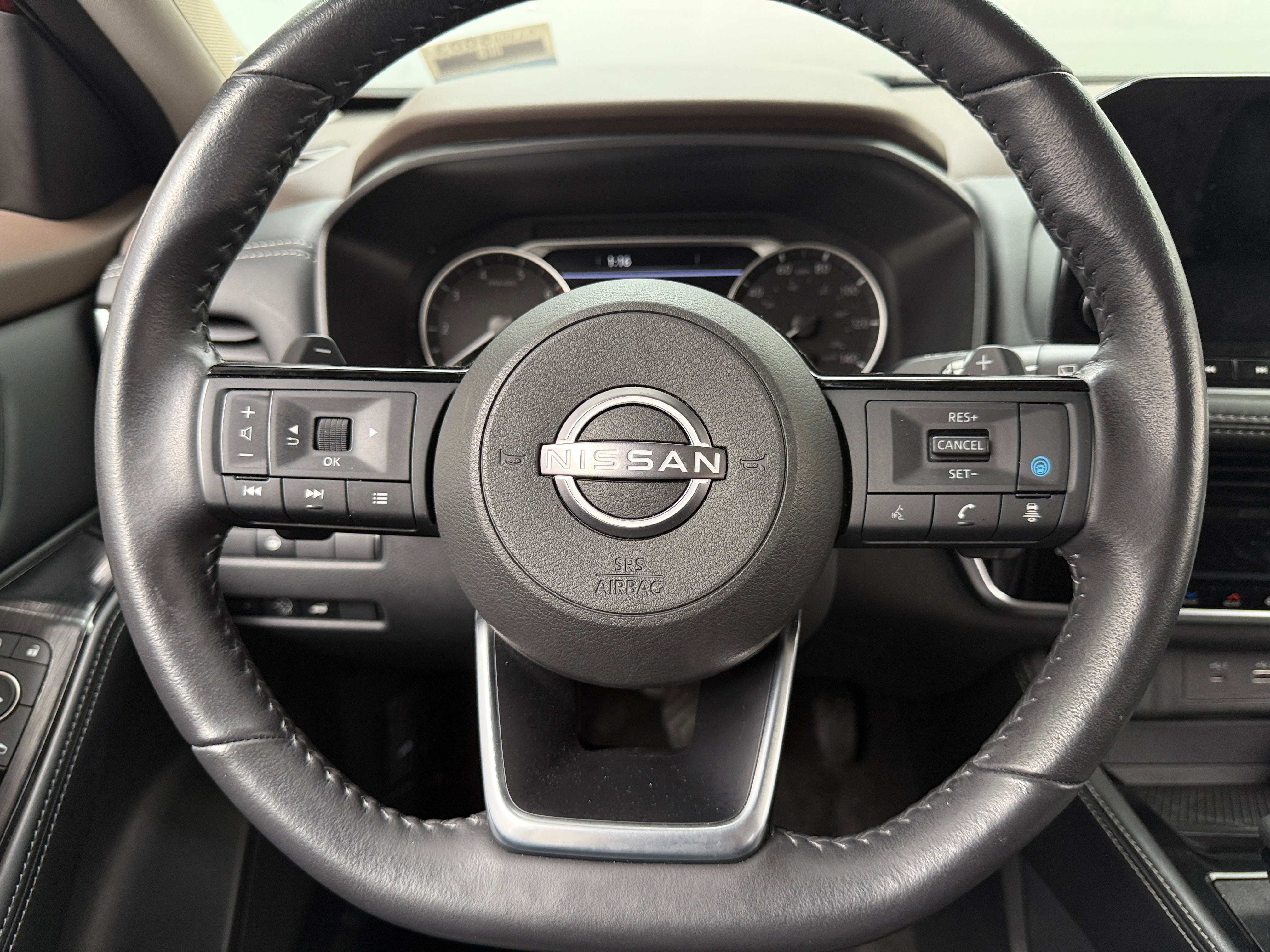 2023 Nissan Rogue SL 5