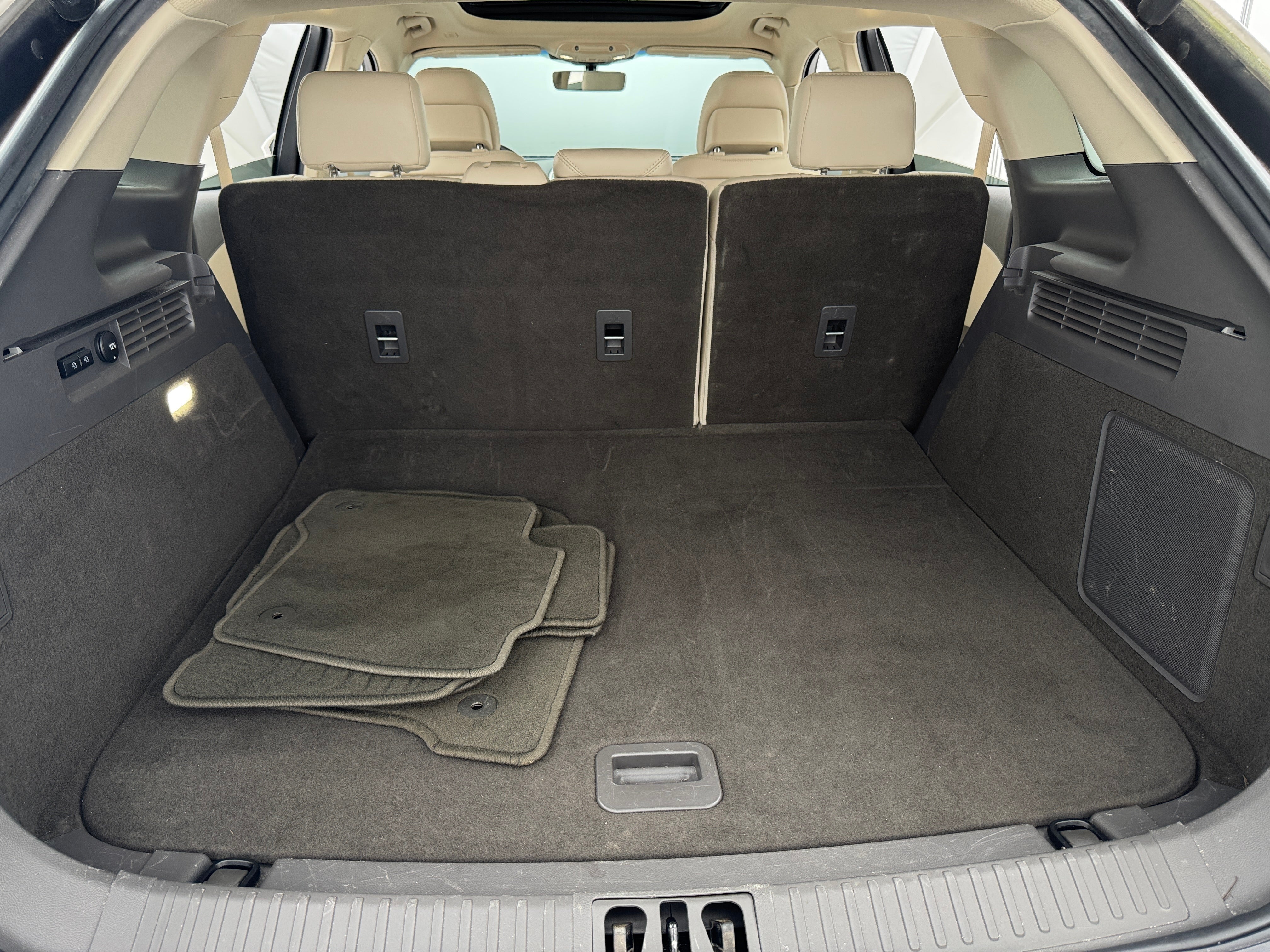 2019 Lincoln Nautilus Select 6