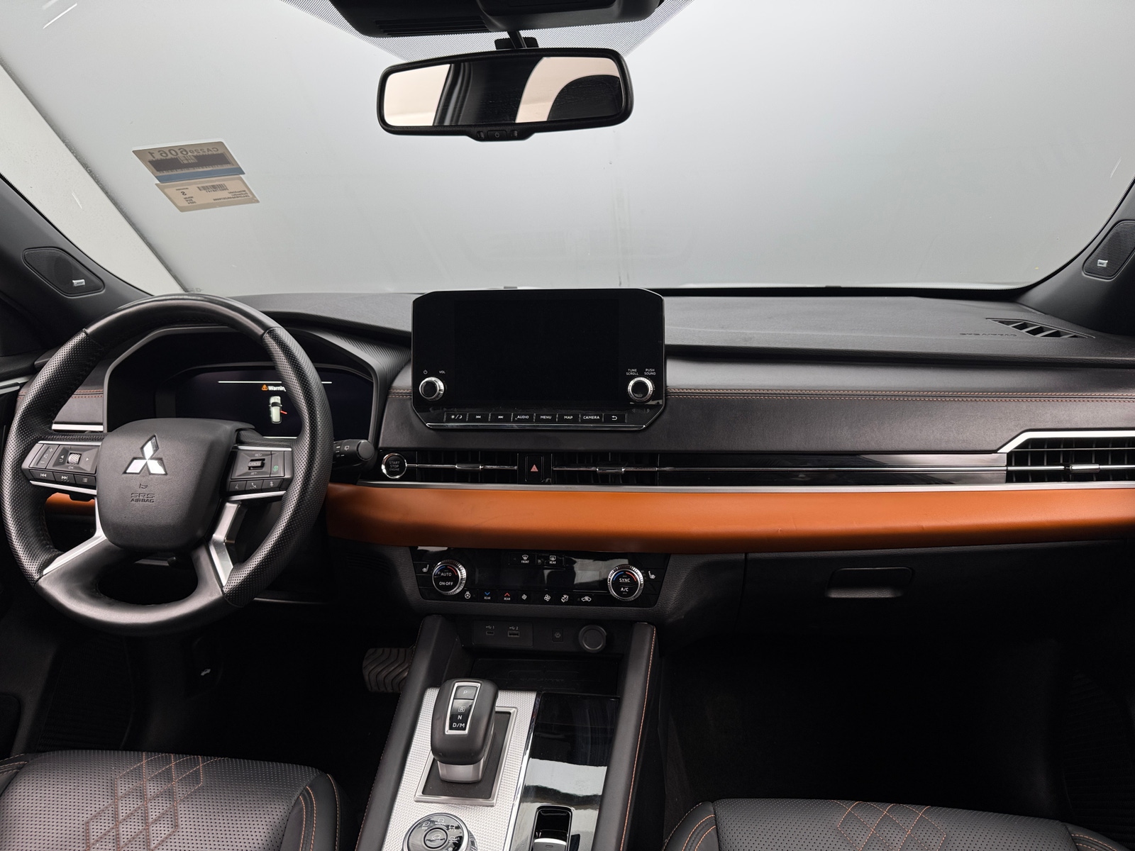 Thumbnail: 2024 Mitsubishi Outlander - 2