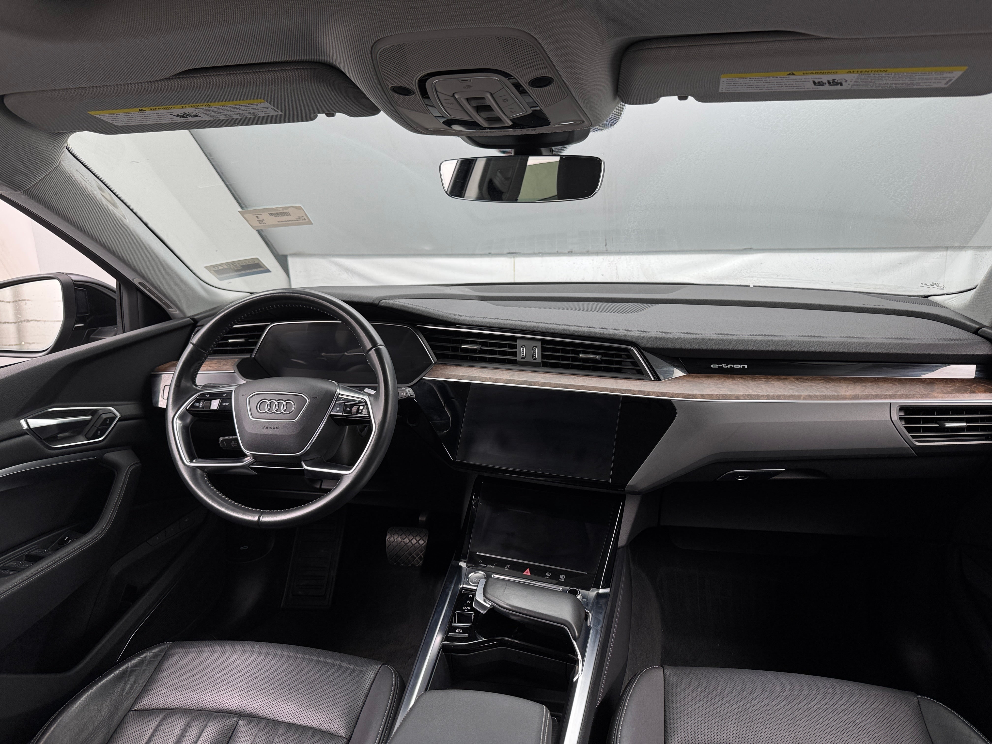 2019 Audi e-tron Premium Plus 2