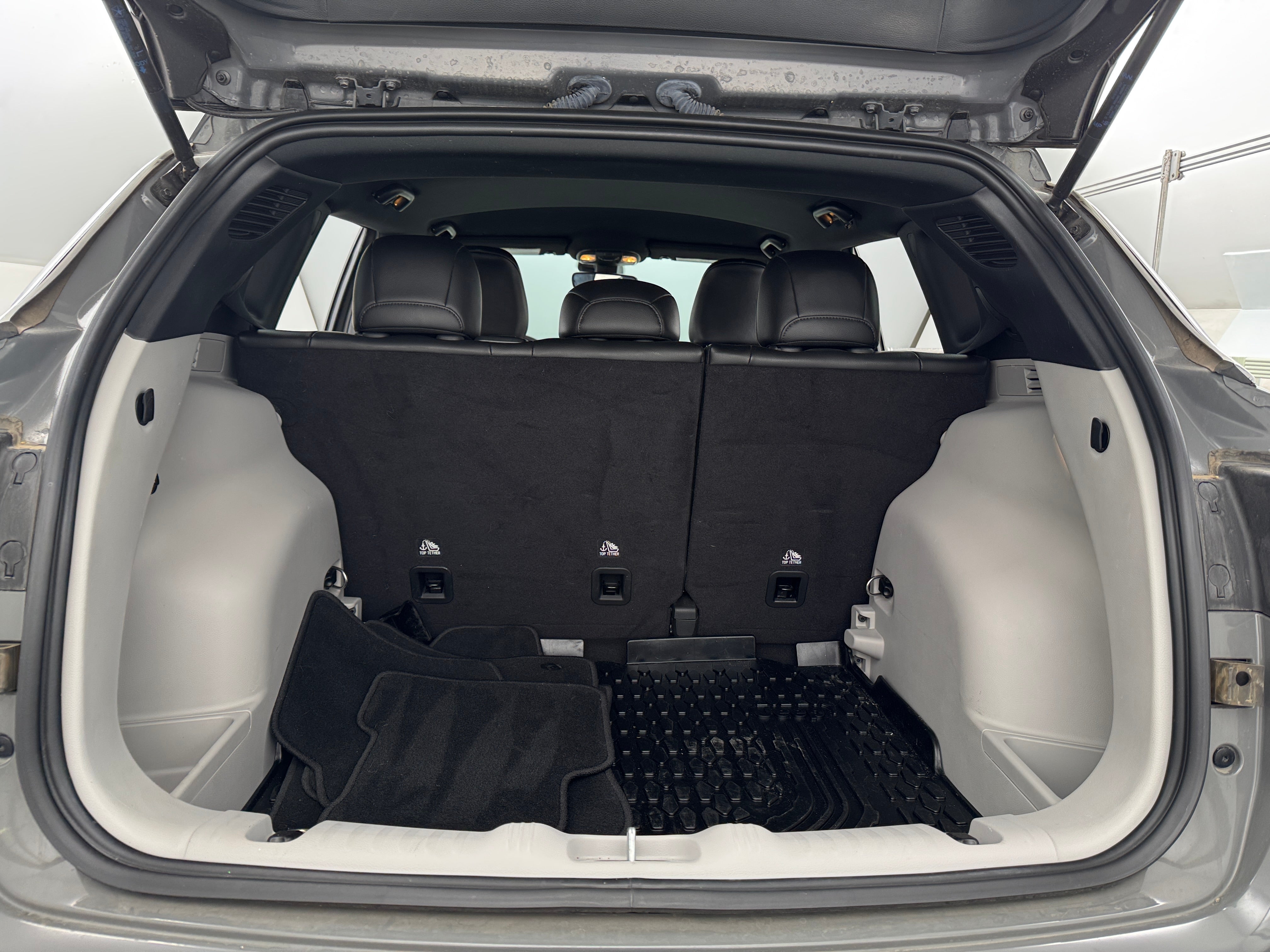 2023 Jeep Compass Limited 6