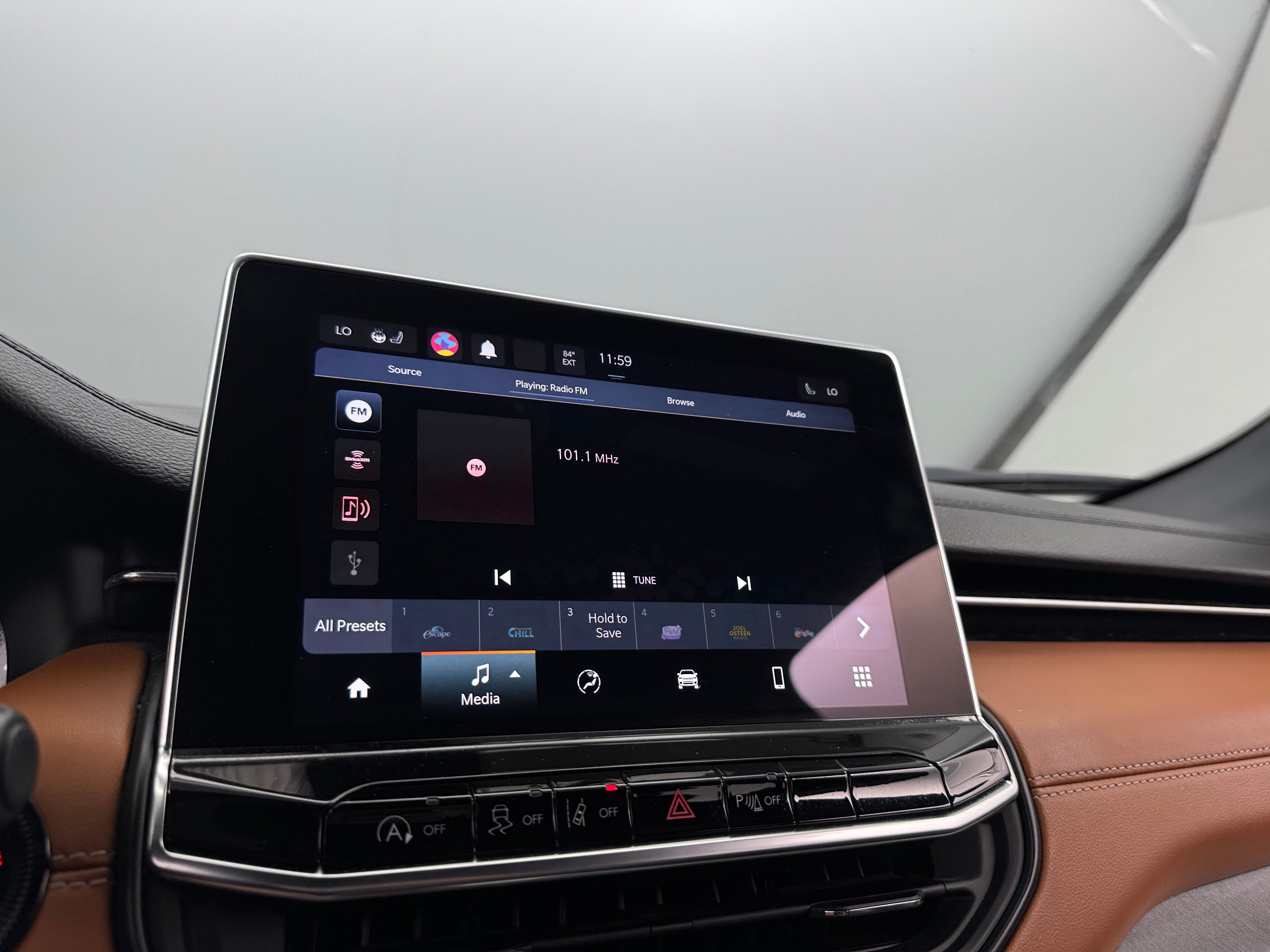 2023 Jeep Compass Limited 3