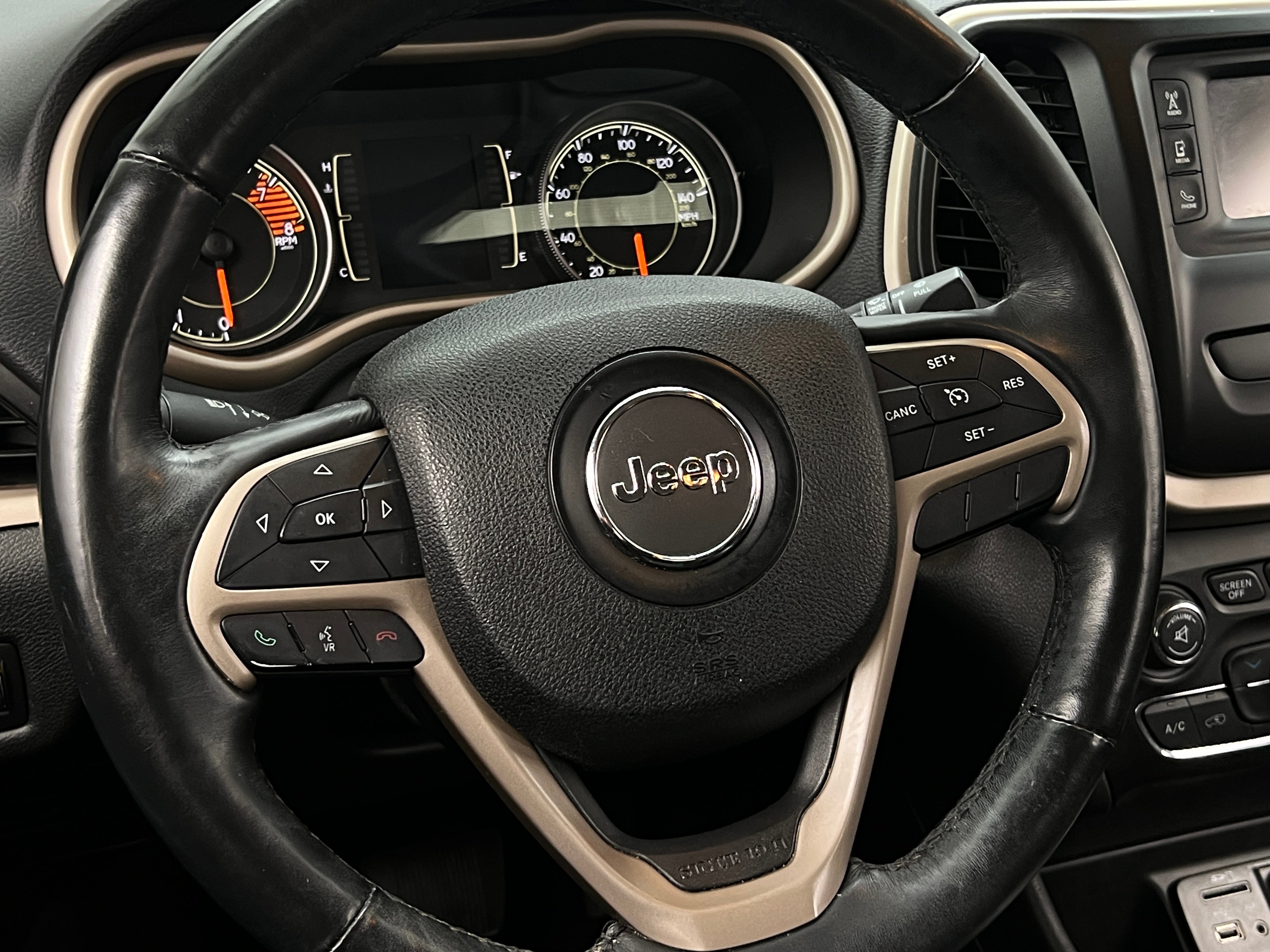 2017 Jeep Cherokee Sport Altitude 5