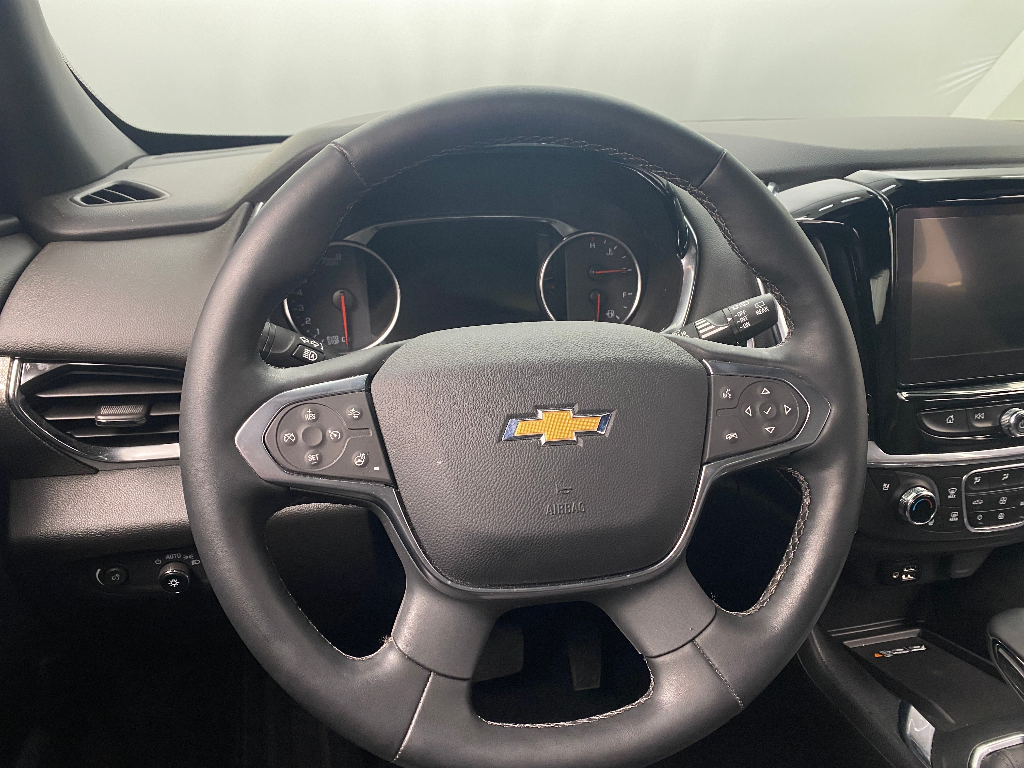 2023 Chevrolet Traverse Premier 4