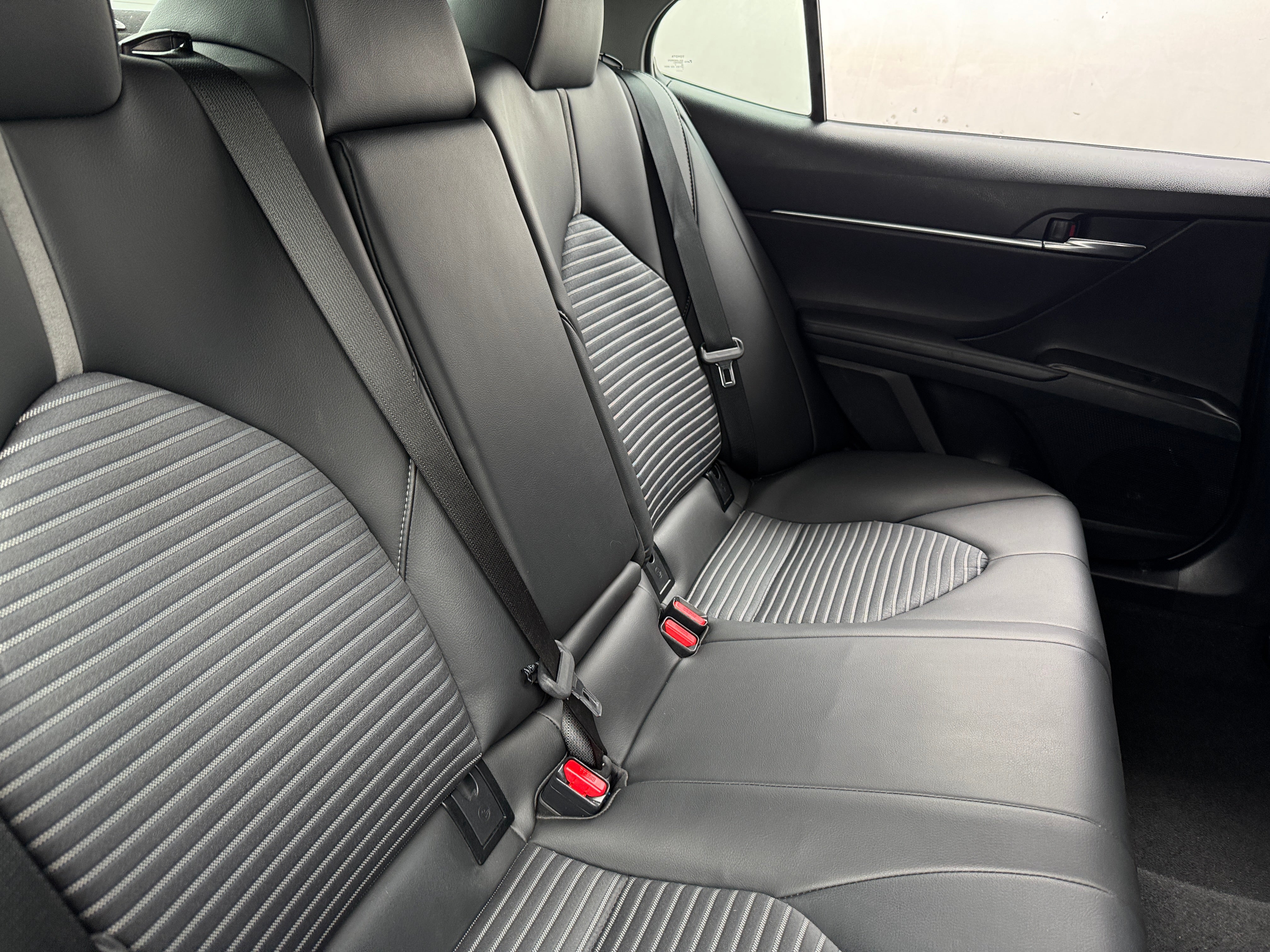 2024 Toyota Camry SE 6