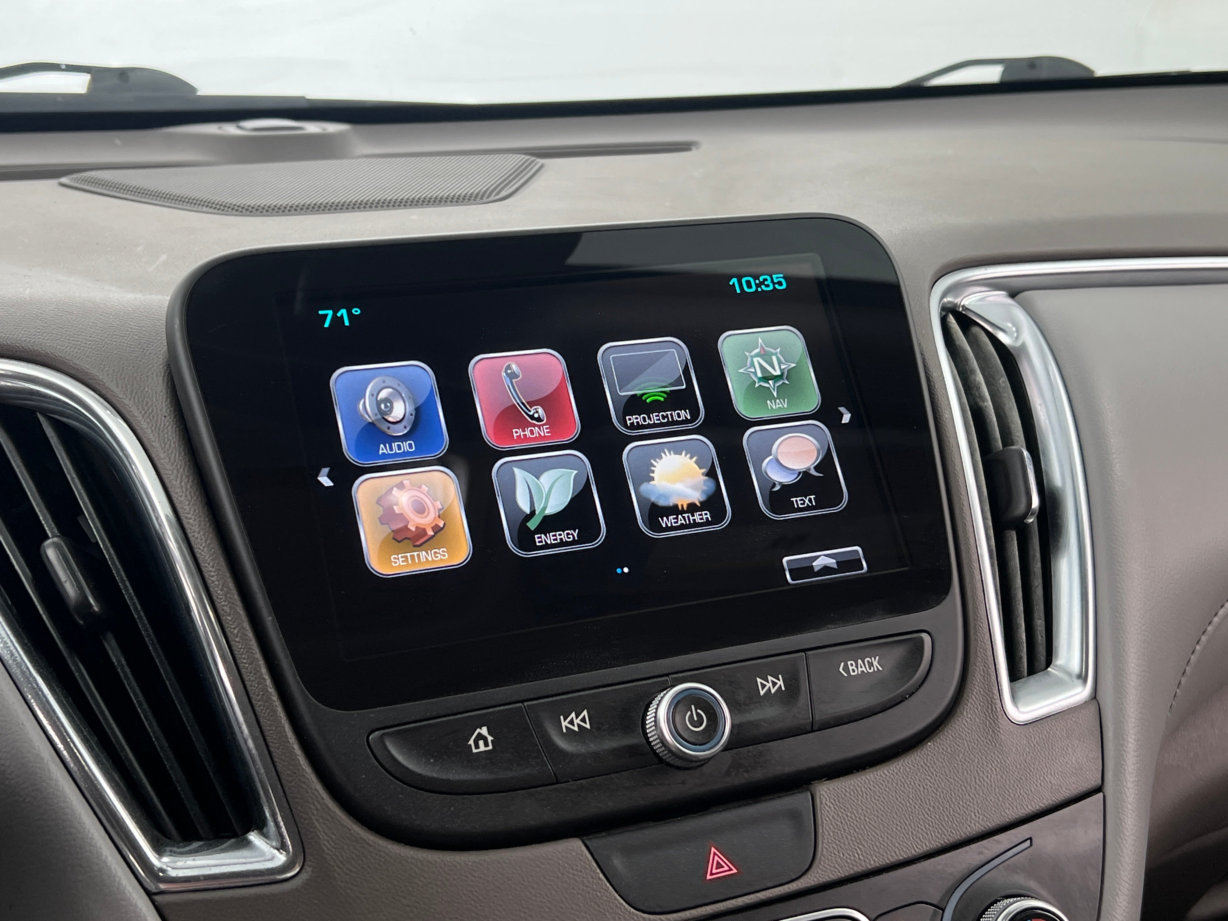 2017 Chevrolet Malibu Eco 4