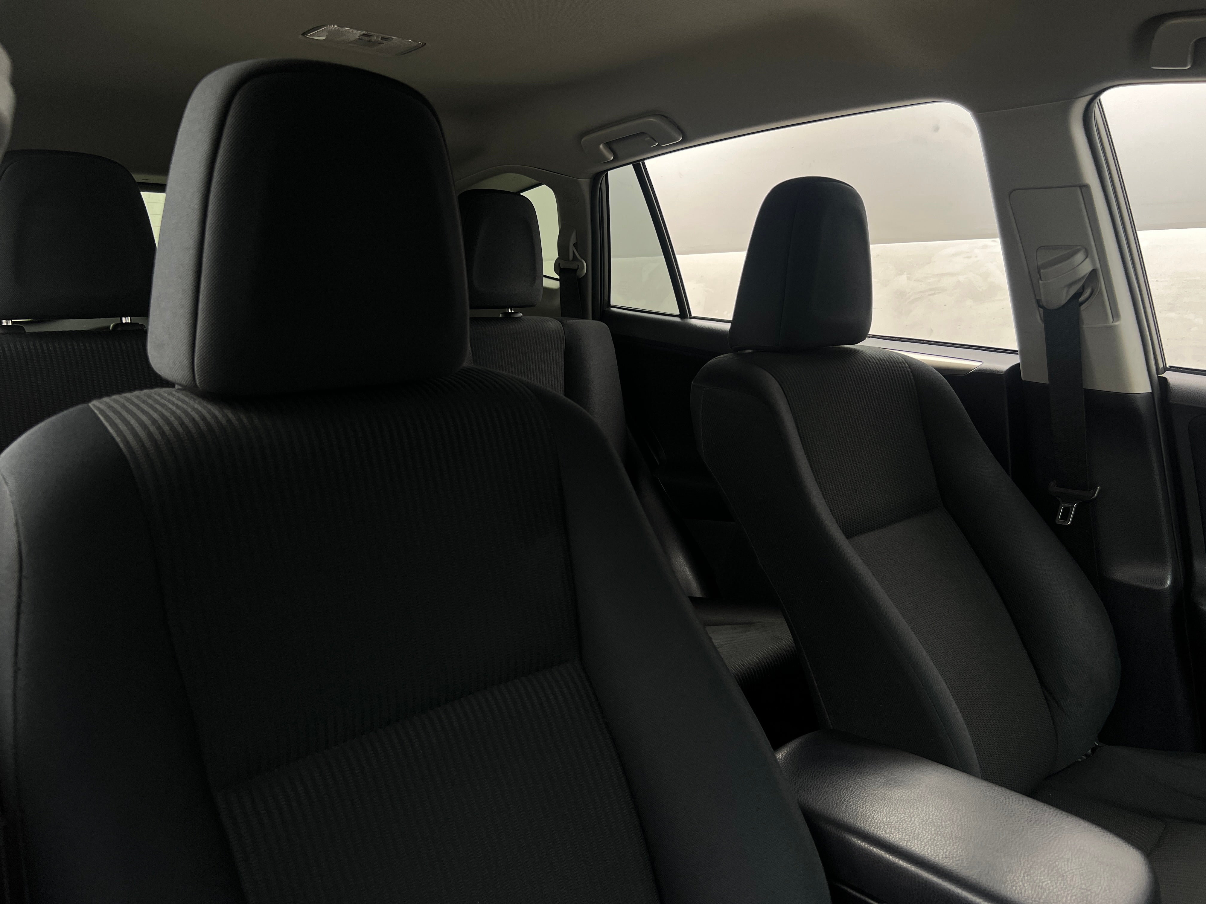 2015 Toyota RAV4 LE 2