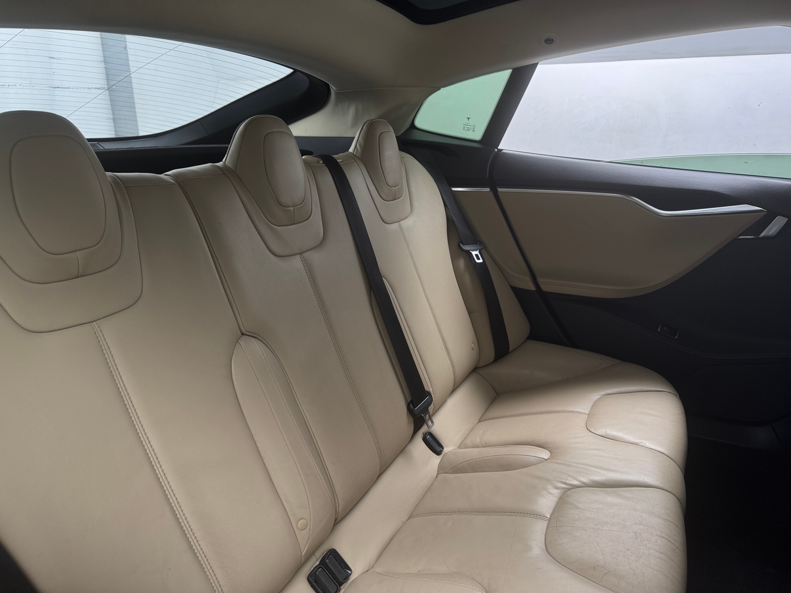 Thumbnail: 2014 Tesla Model S - 5