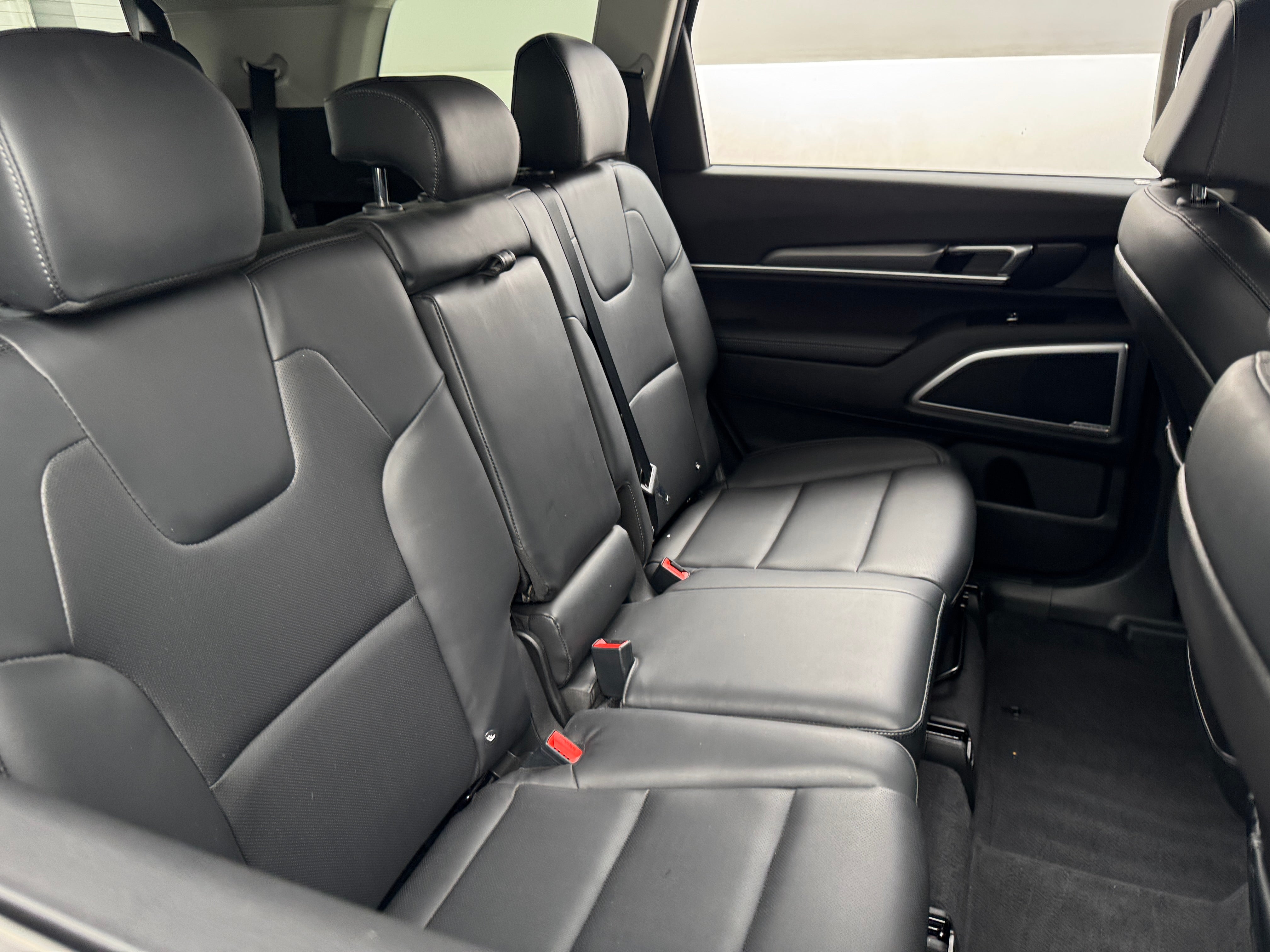 2022 Kia Telluride LX 5