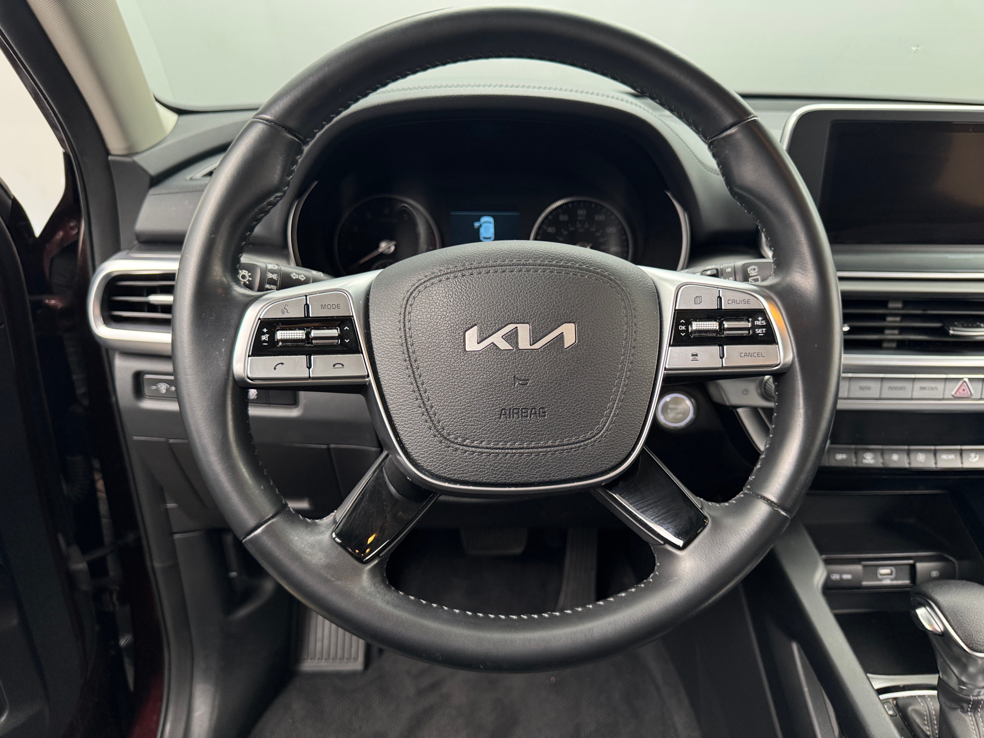 2022 Kia Telluride LX 4