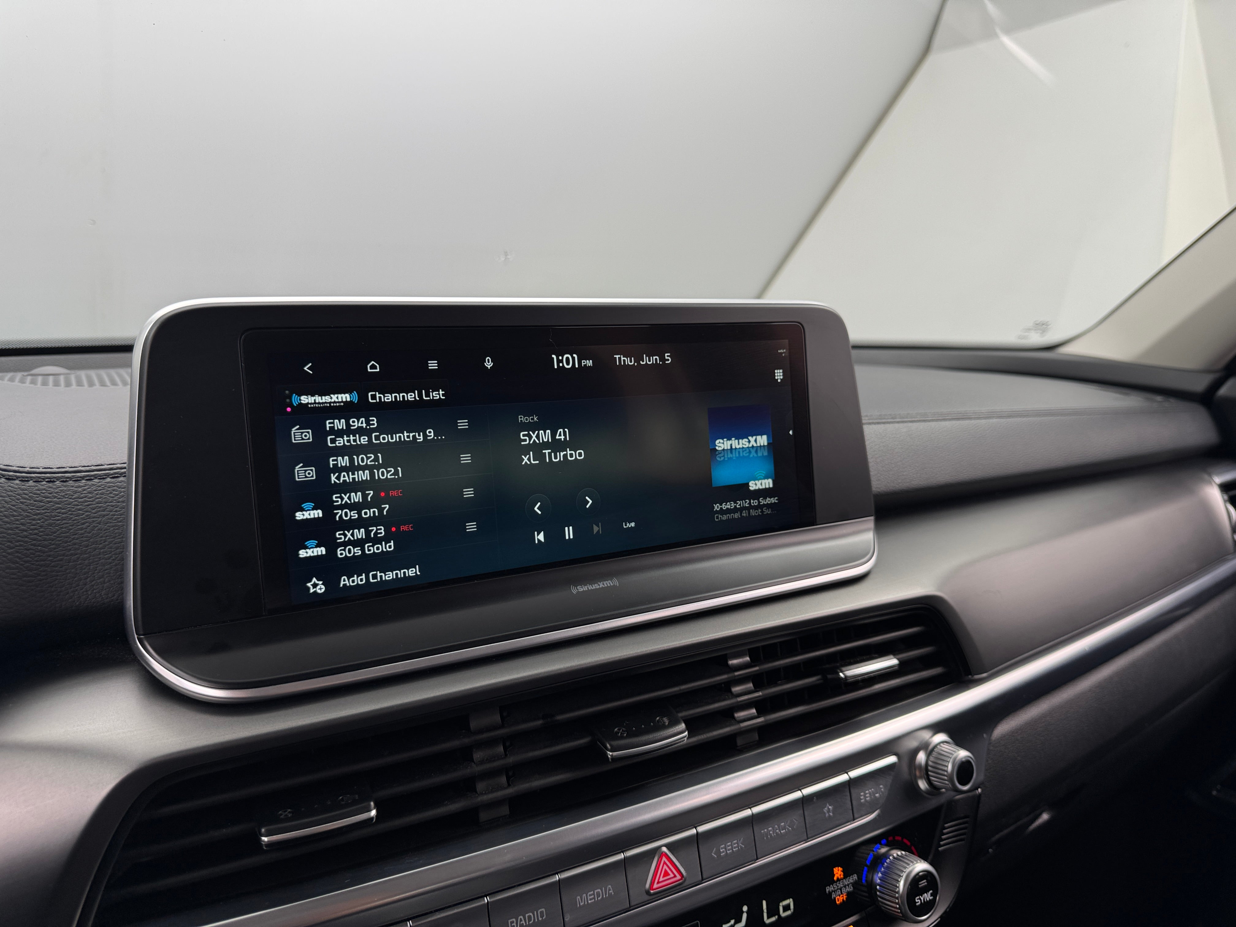2022 Kia Telluride LX 3