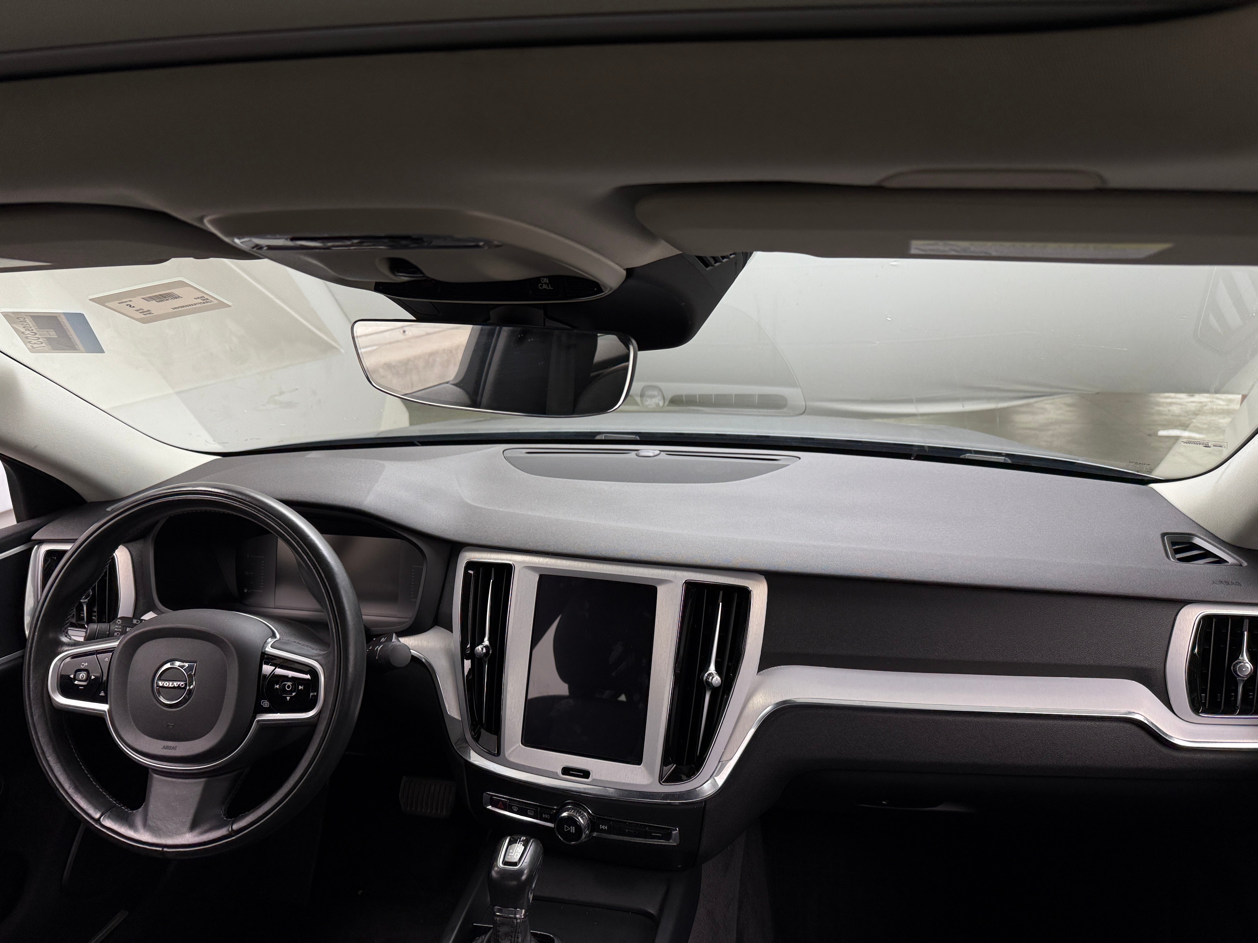Thumbnail: 2019 Volvo S60 - 2