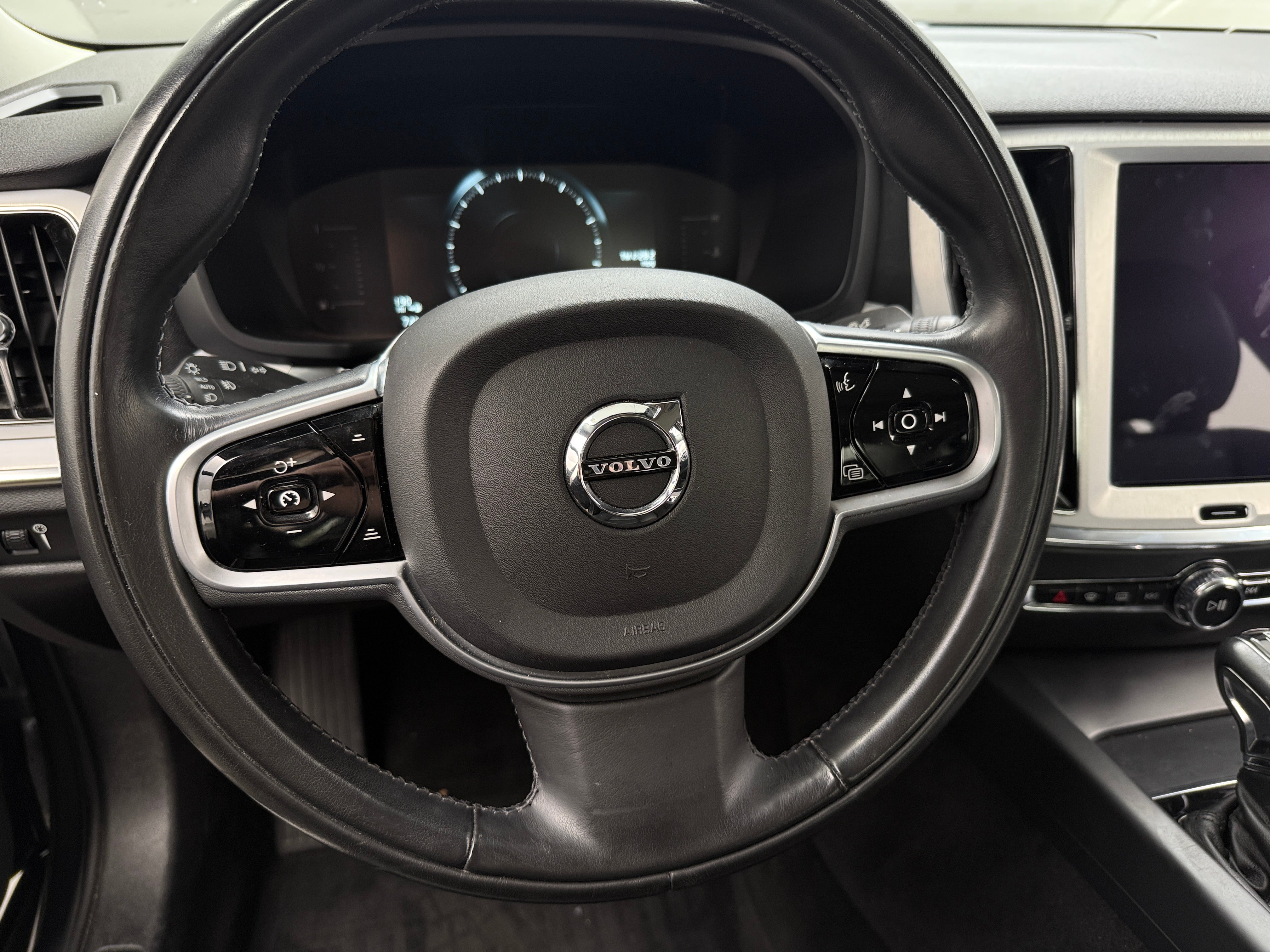 Thumbnail: 2019 Volvo S60 - 4