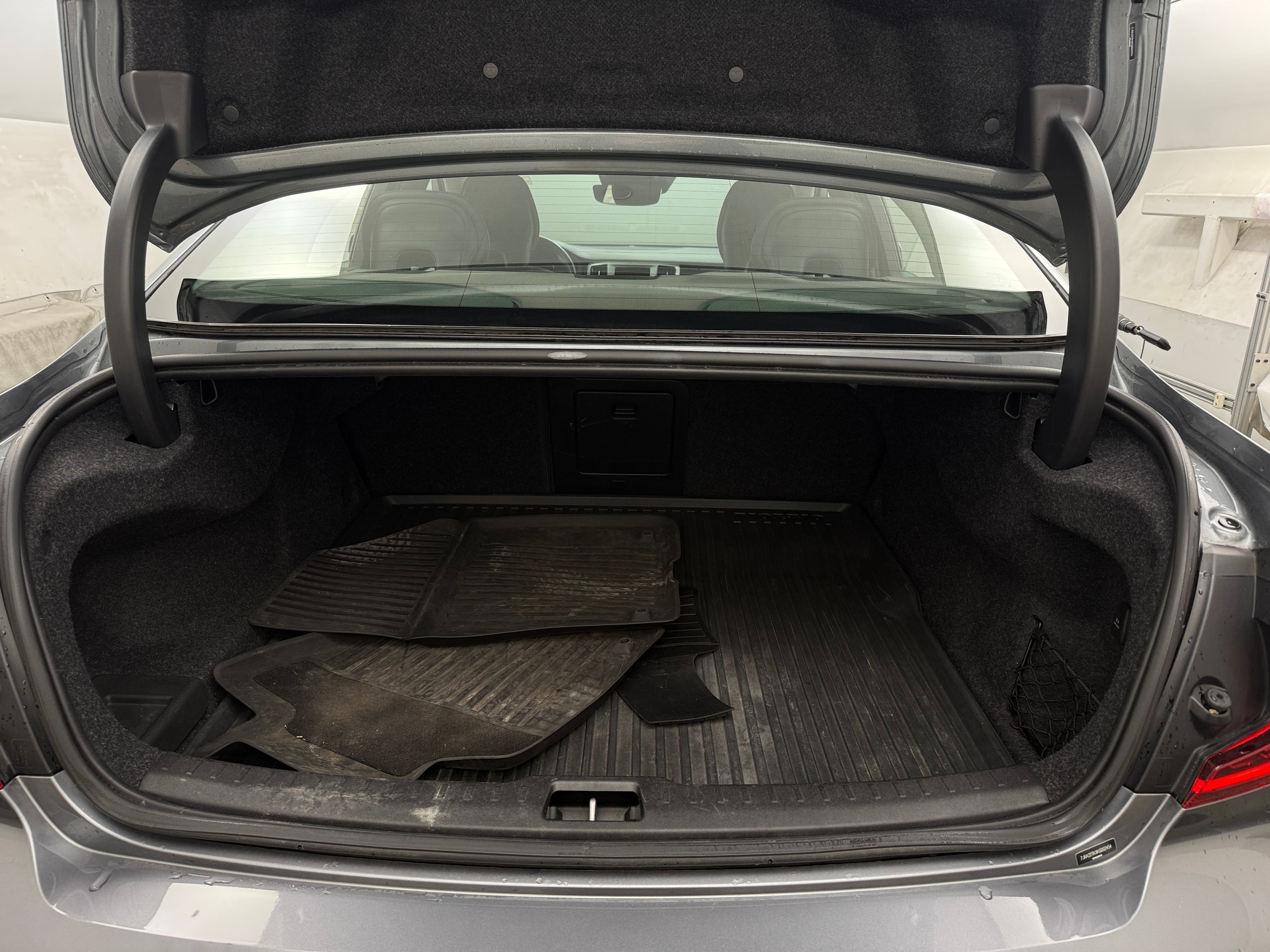 Thumbnail: 2019 Volvo S60 - 6