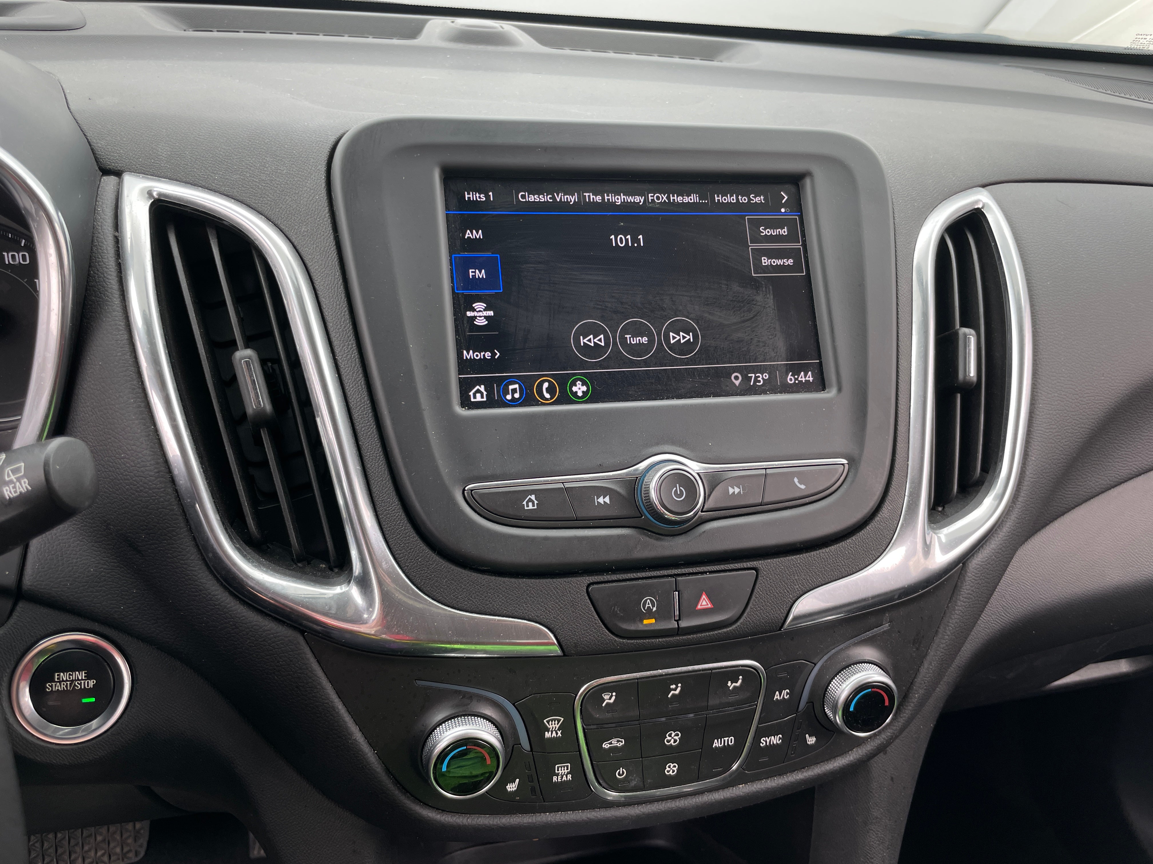 2022 Chevrolet Equinox LT 4