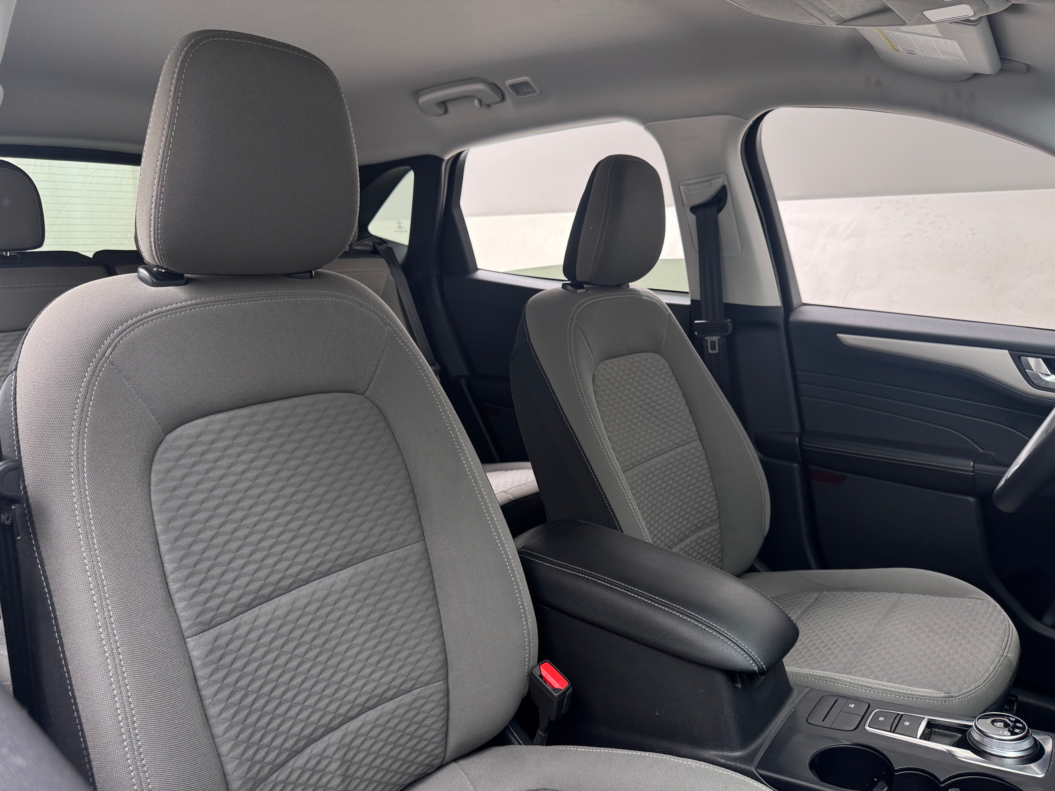 2021 Ford Escape SE Sport Hybrid 2