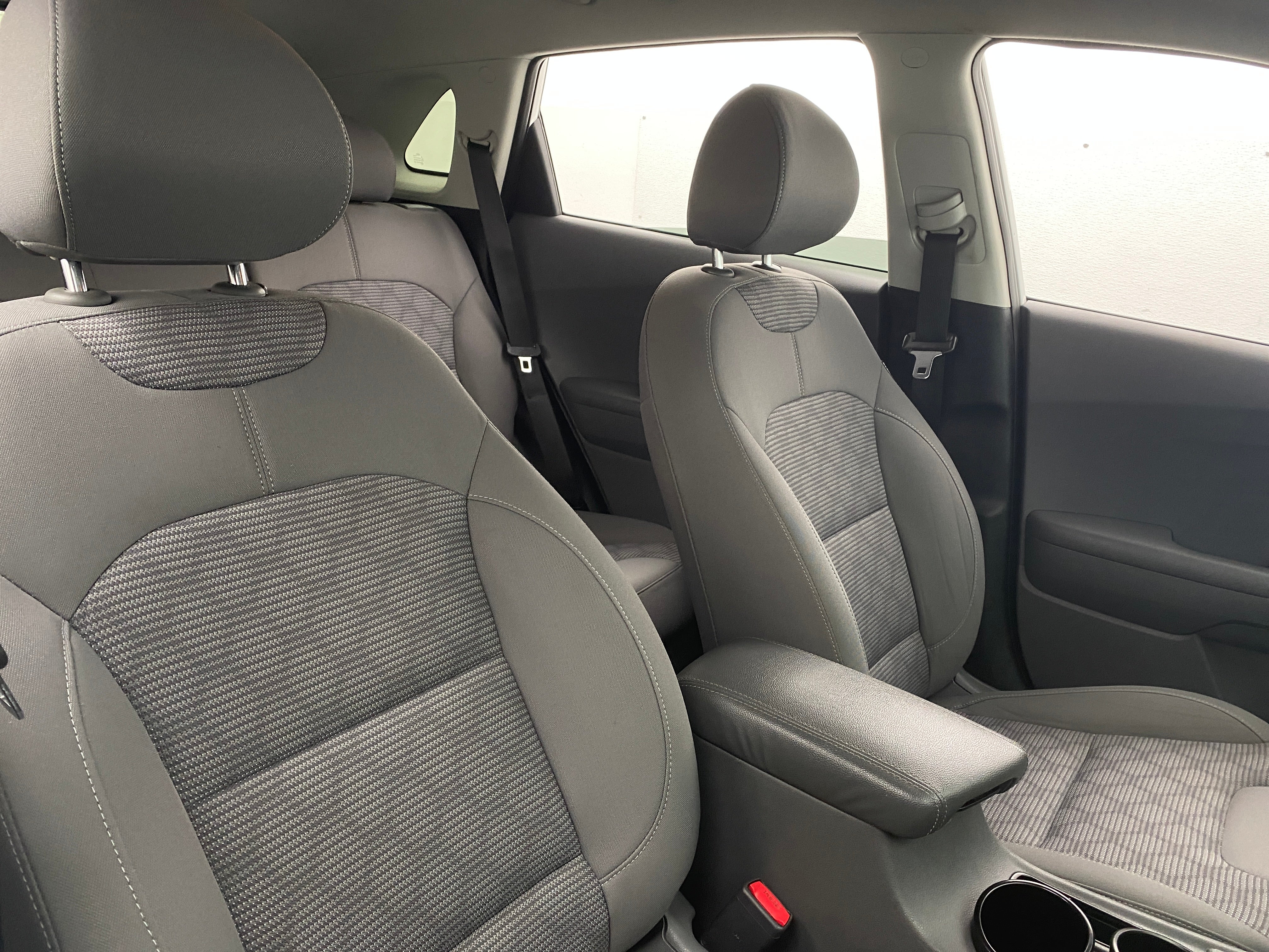 2017 Kia Niro FE 2
