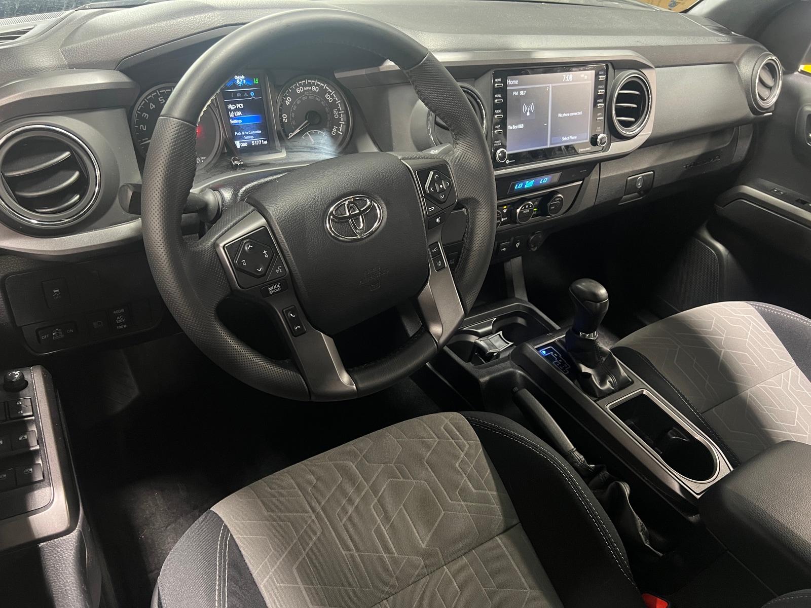 Thumbnail: 2022 Toyota Tacoma - 3