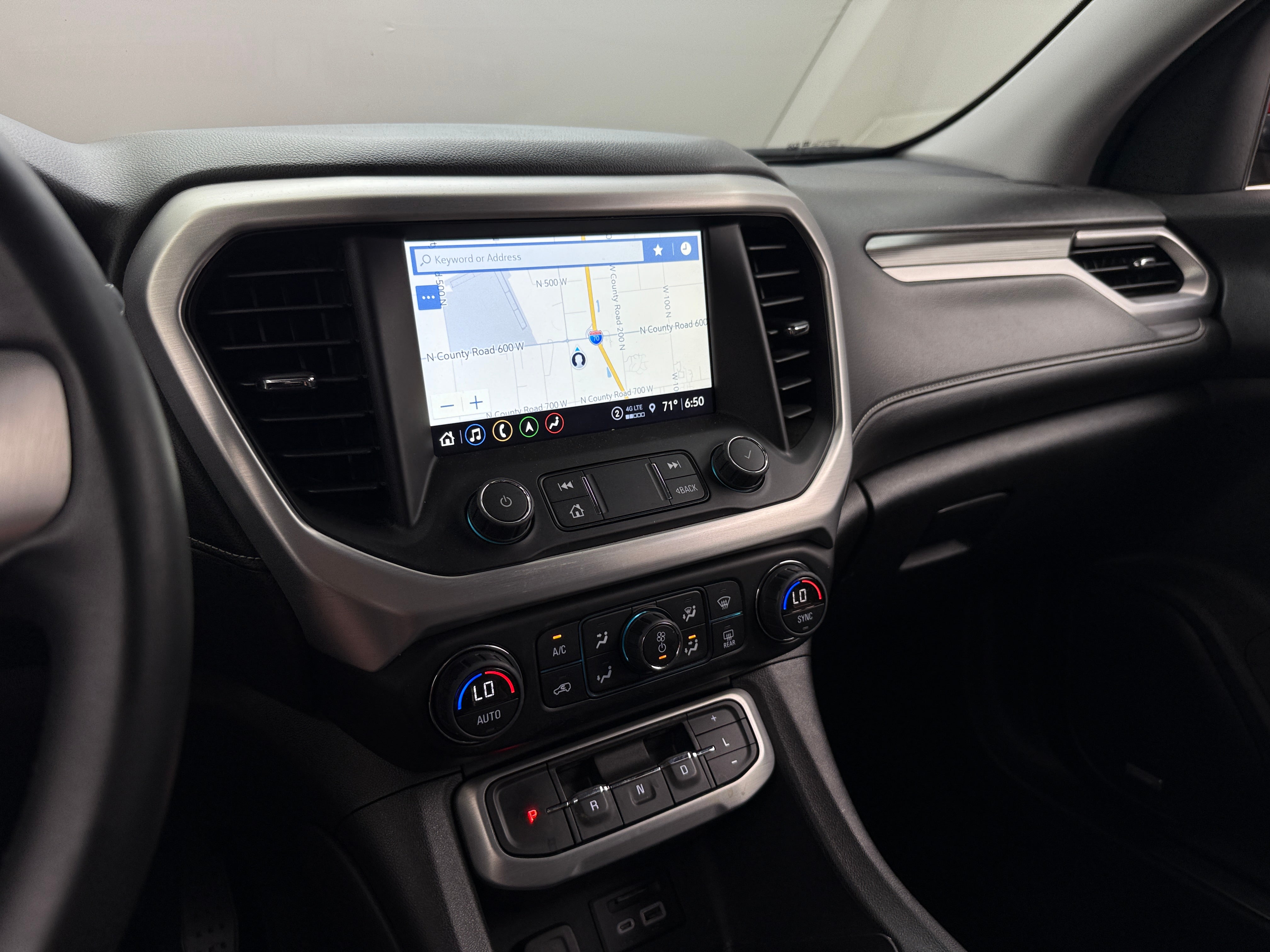 2023 GMC Acadia SLT 3