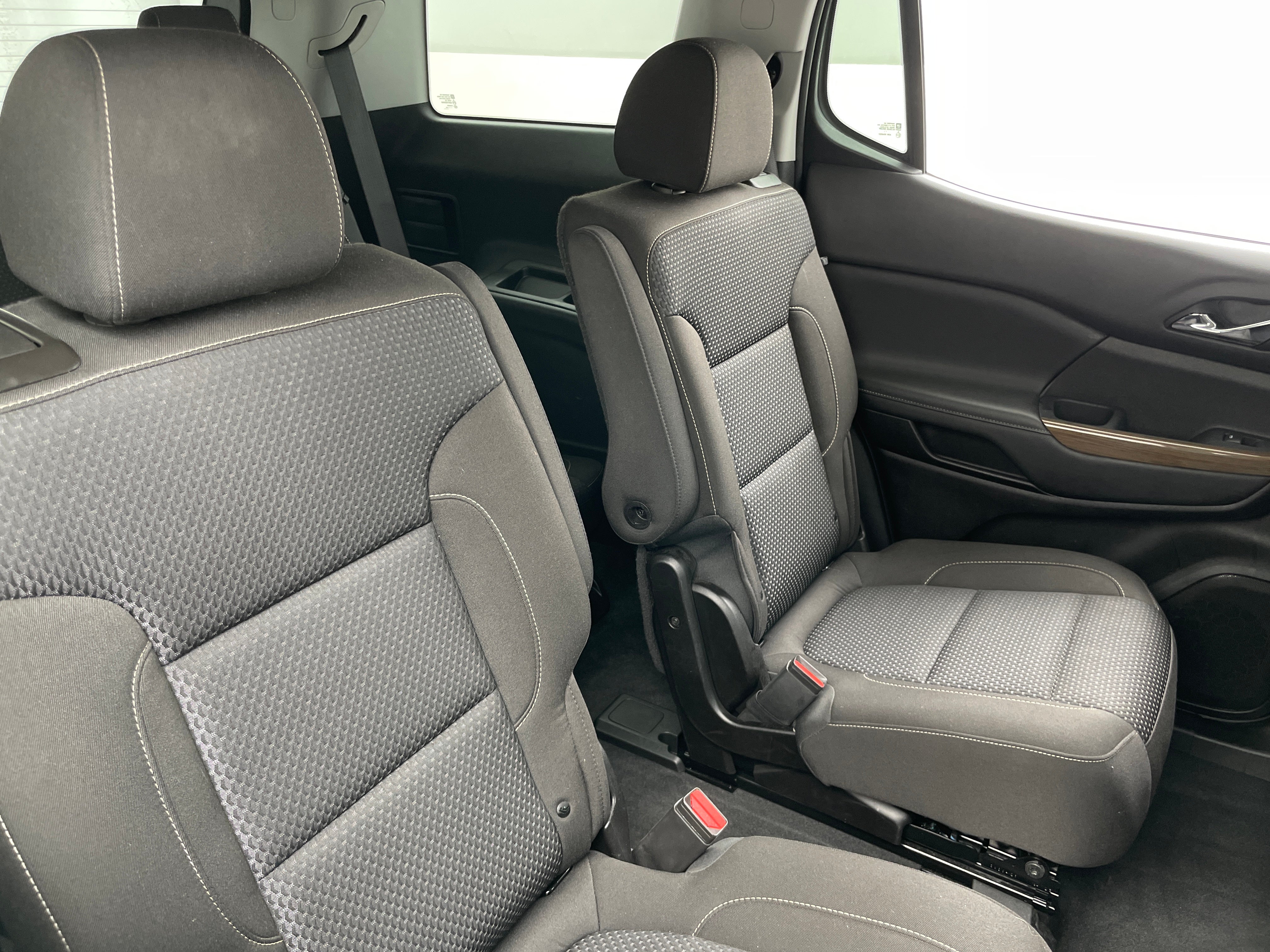 2023 GMC Acadia SLE 6