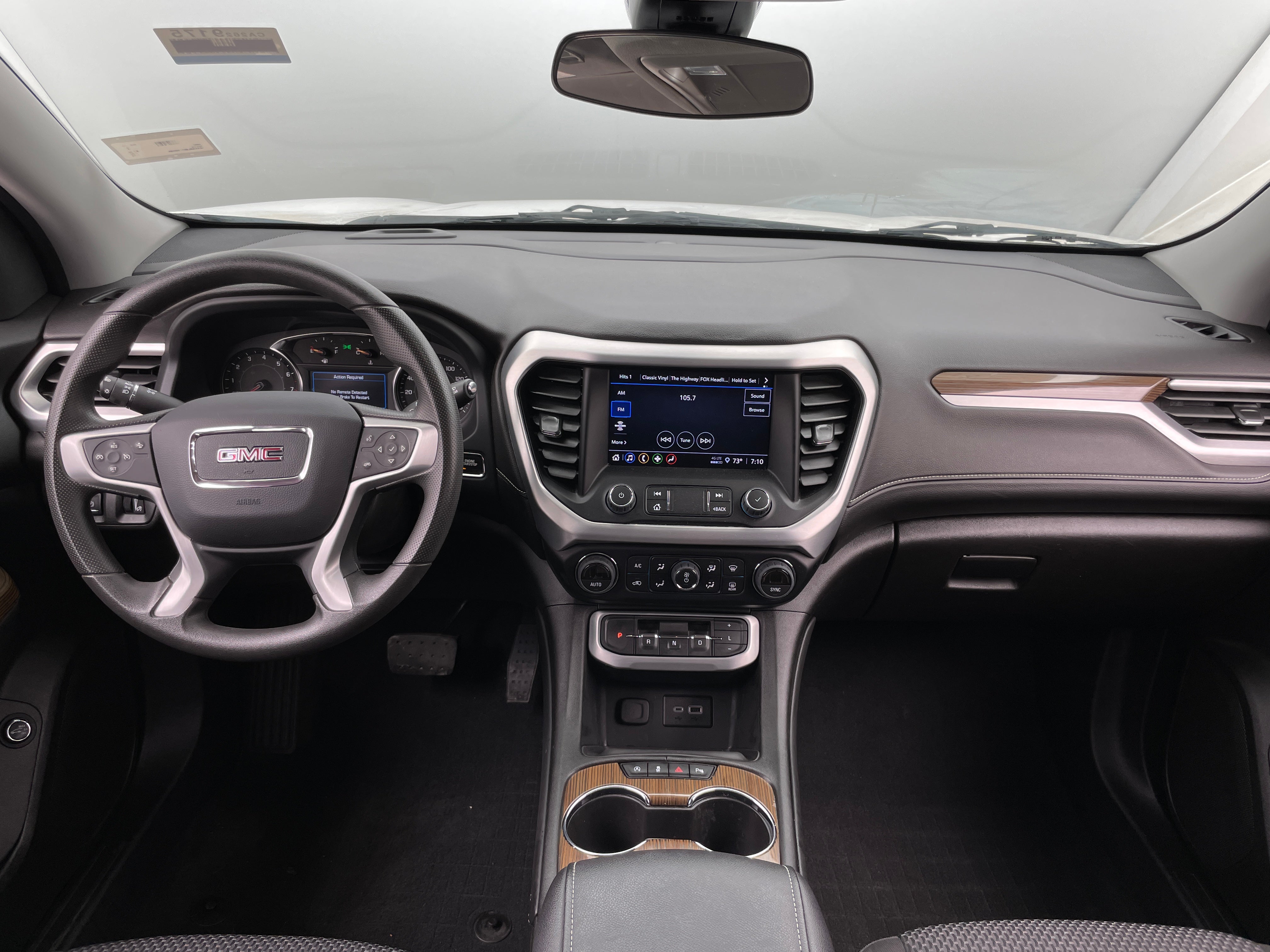 2023 GMC Acadia SLE 3
