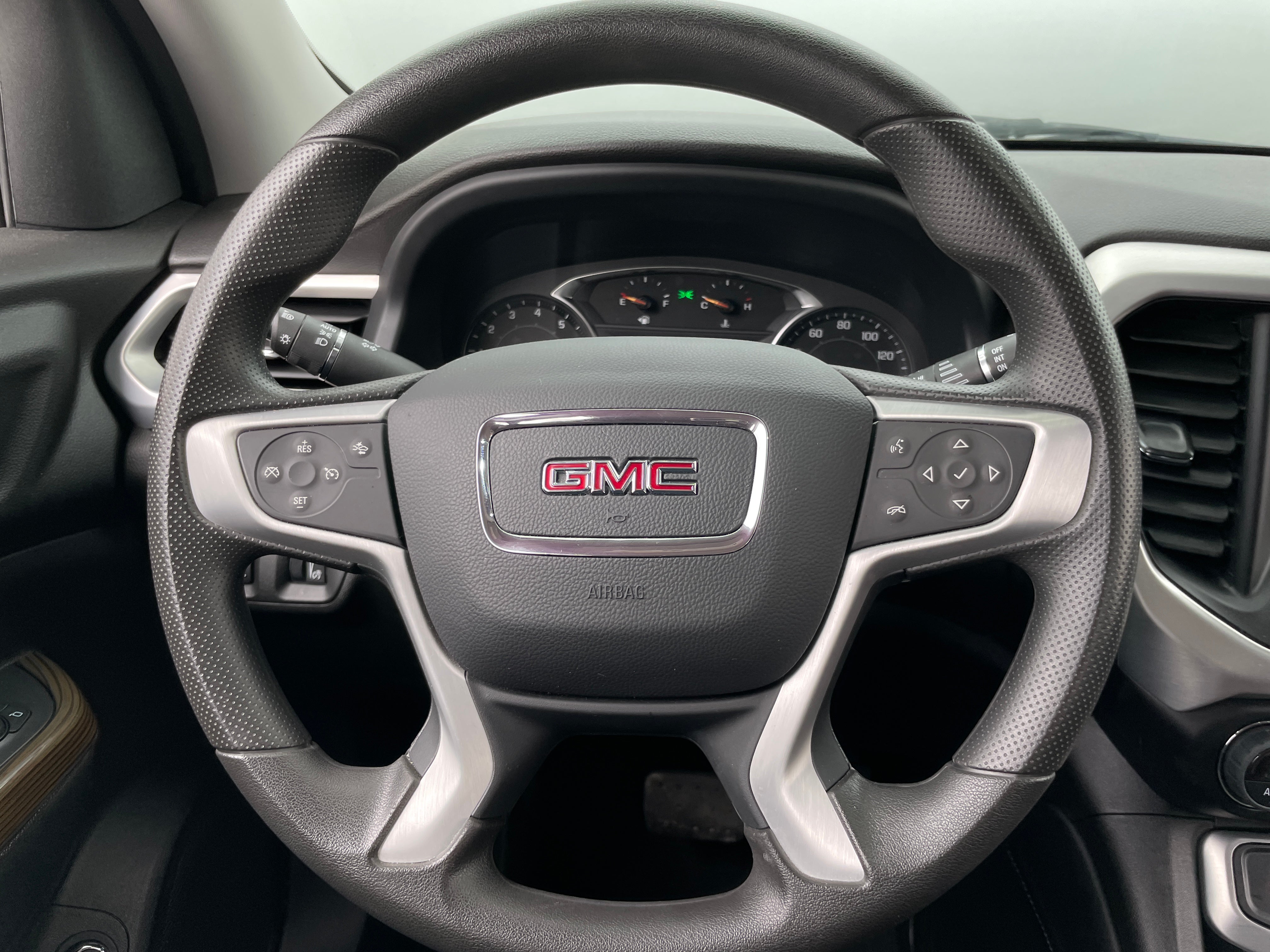 2023 GMC Acadia SLE 5